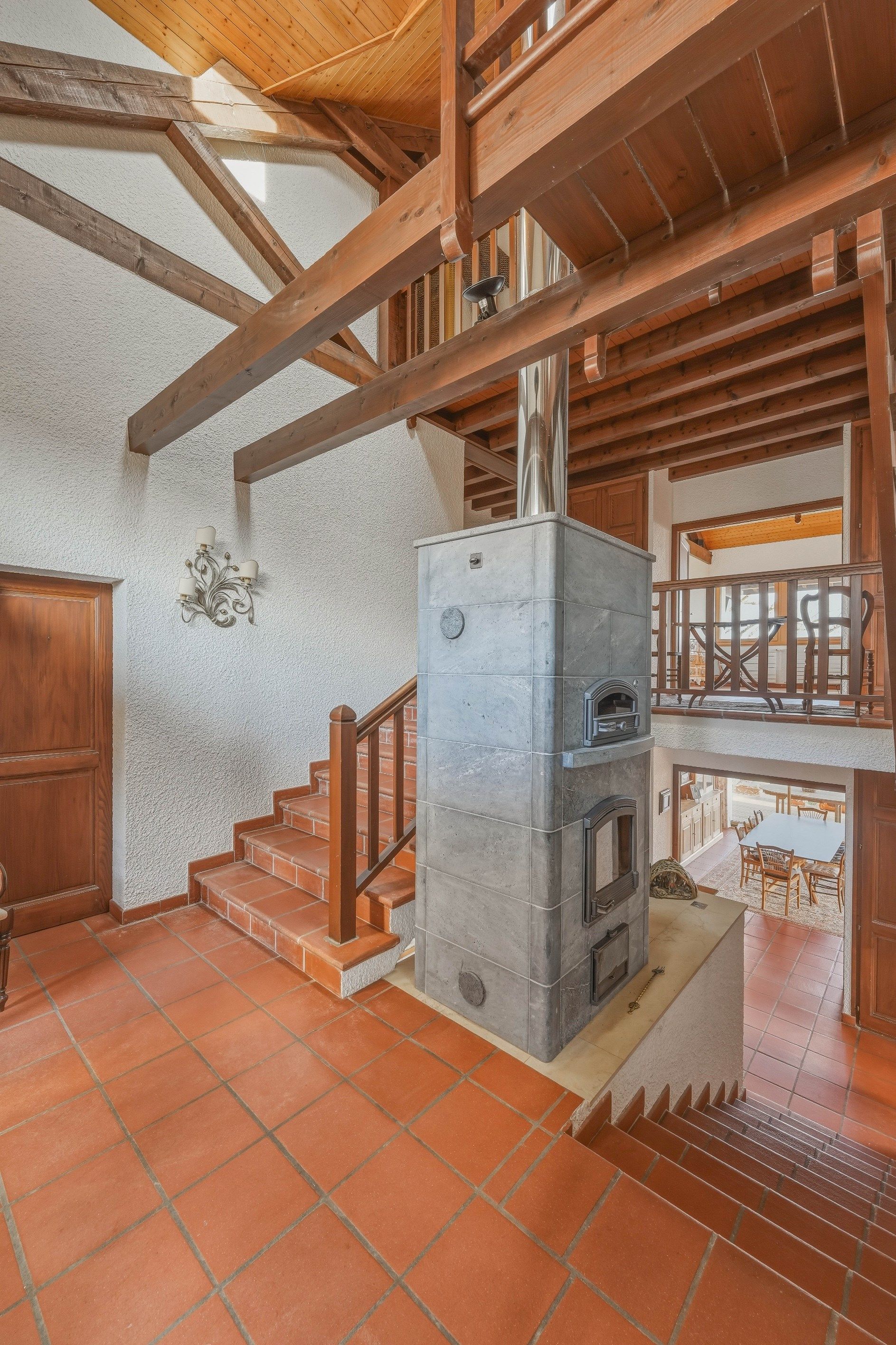 luxury house 12 Rooms for sale on GRILLY (01220)