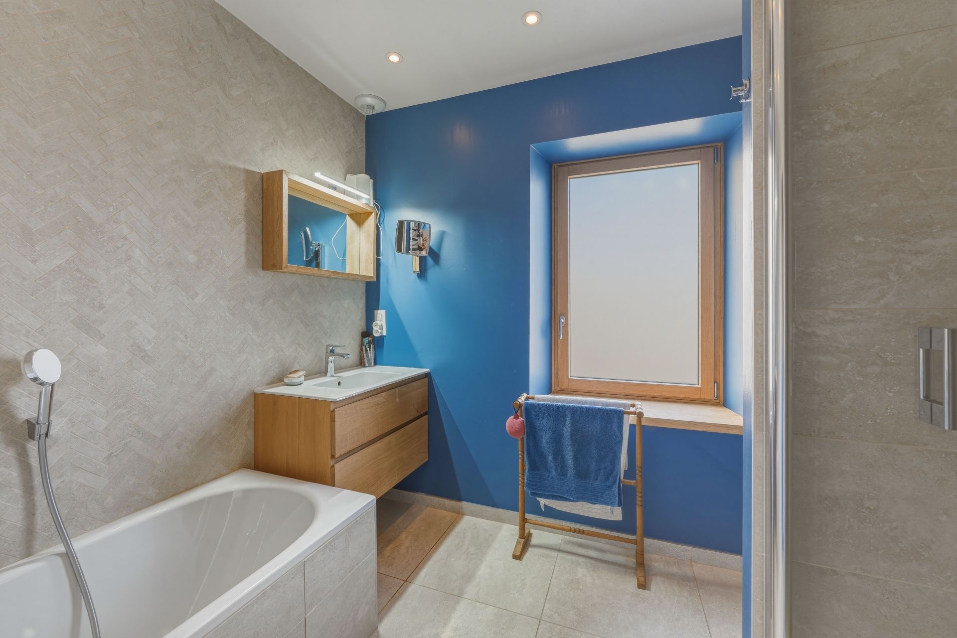 maison de luxe 12 Pièces en vente sur GRILLY (01220)