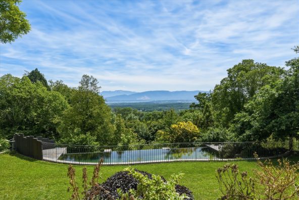 Sale Luxury house Grilly 12&nbsp;Rooms 587&nbsp;m²