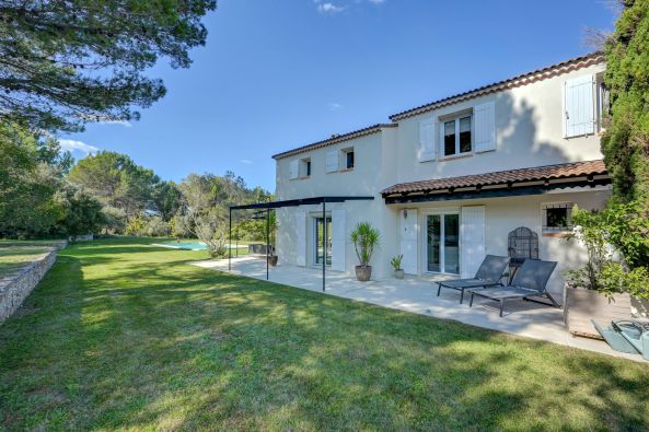 Sale Luxury house Éguilles 6&nbsp;Rooms 165&nbsp;m²