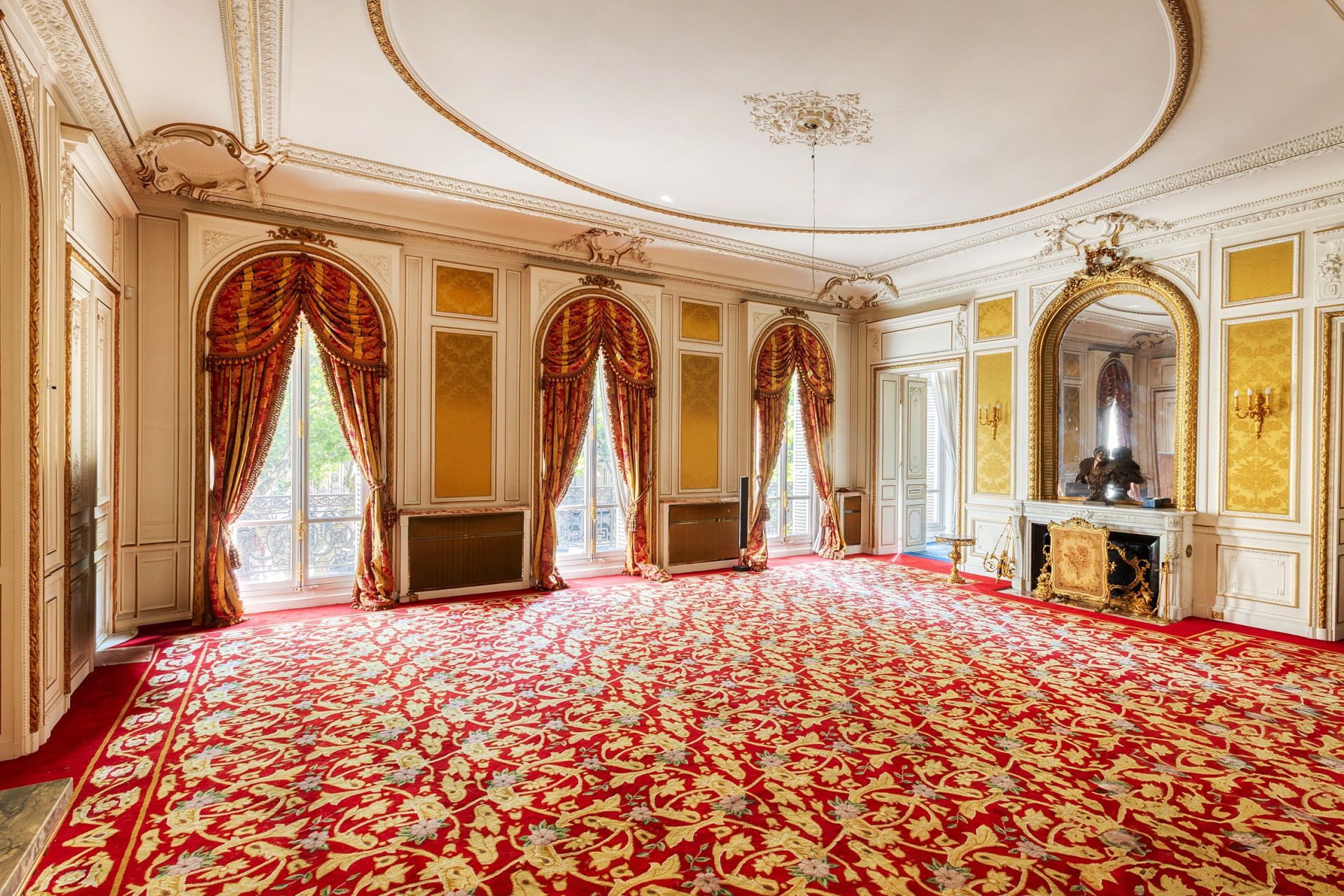 luxury apartment 8 Rooms for sale on PARIS (75008)