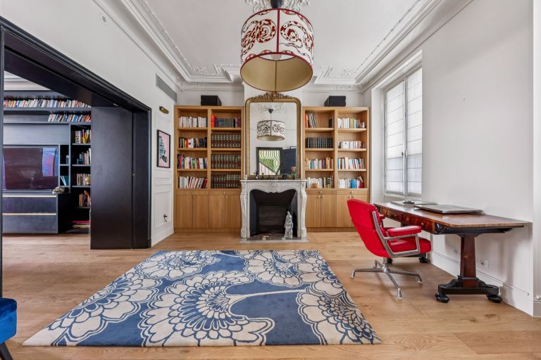 townhouse 8 Rooms for sale on PARIS (75016)