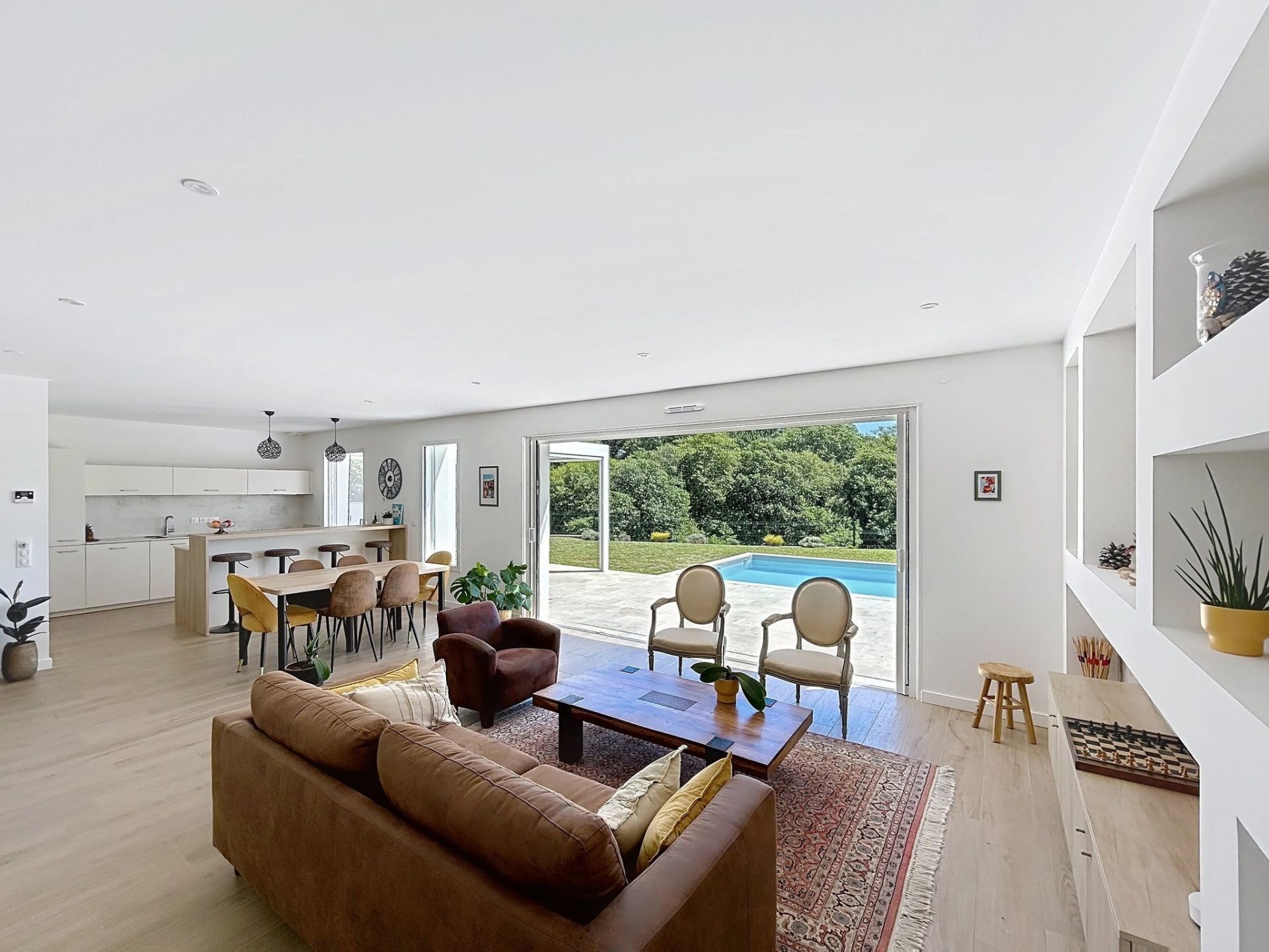 luxury house 11 Rooms for sale on ARCANGUES (64200)