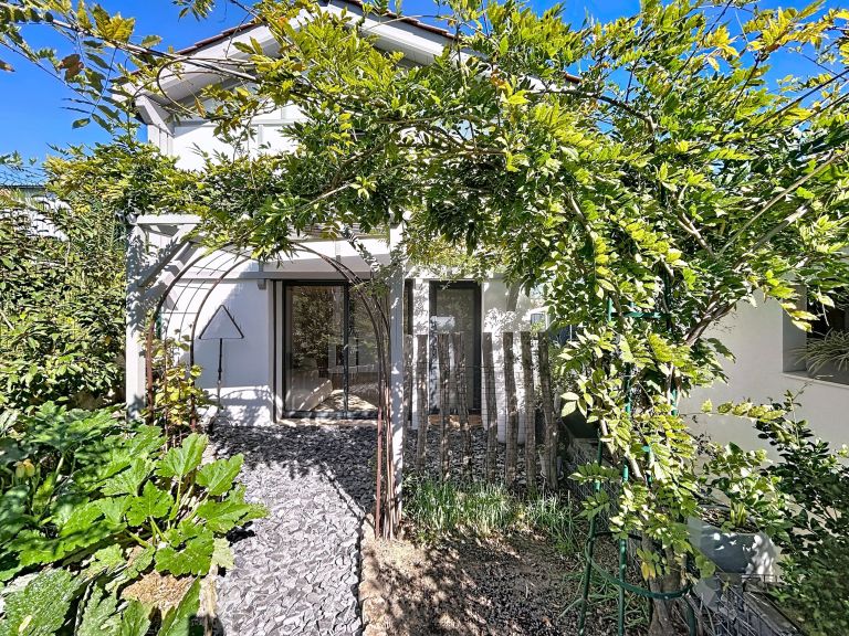 luxury house 4 Rooms for sale on ST JEAN DE LUZ (64500)