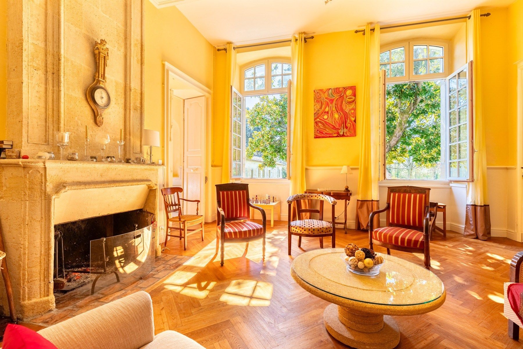 luxury property 12 Rooms for sale on BORDEAUX (33000)