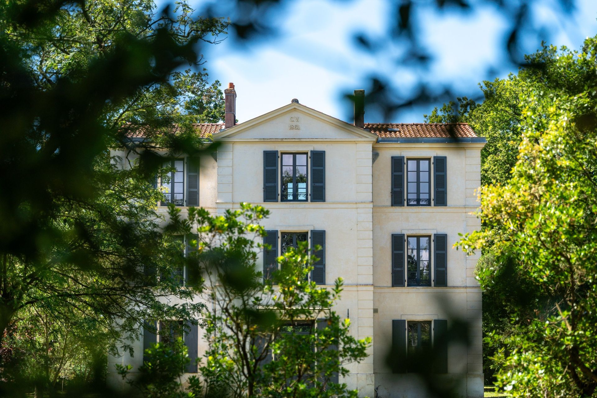 maison bourgeoise 8 Pièces en vente sur FOURAS (17450)