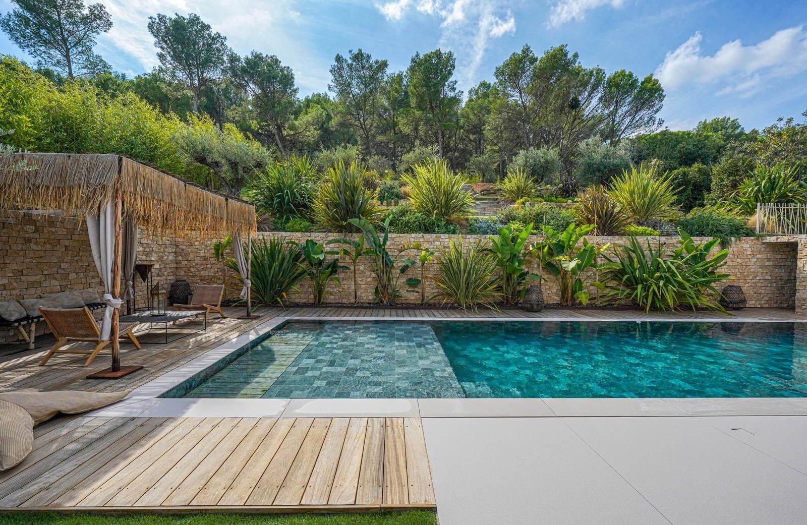 luxury house 6 Rooms for rent on AIX EN PROVENCE (13100)