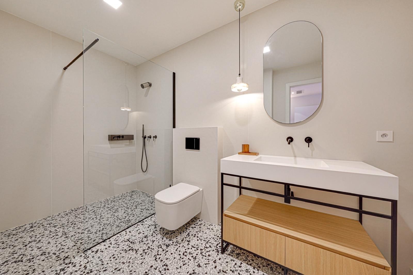 luxury house 6 Rooms for rent on AIX EN PROVENCE (13100)