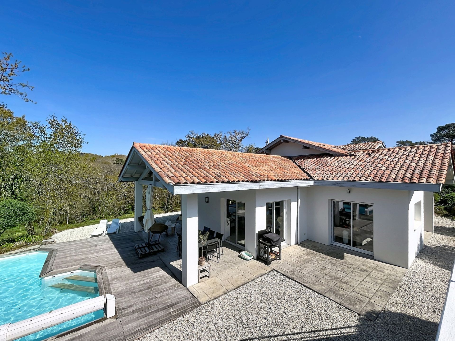 luxury house 6 Rooms for sale on ARCANGUES (64200)