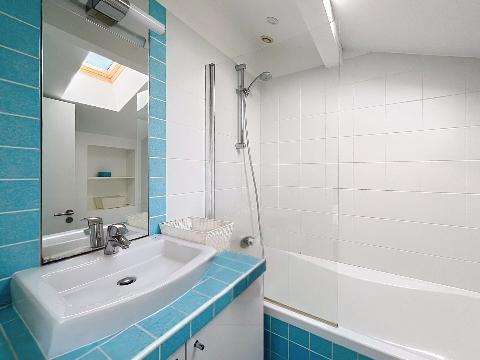 luxury house 6 Rooms for sale on ARCANGUES (64200)