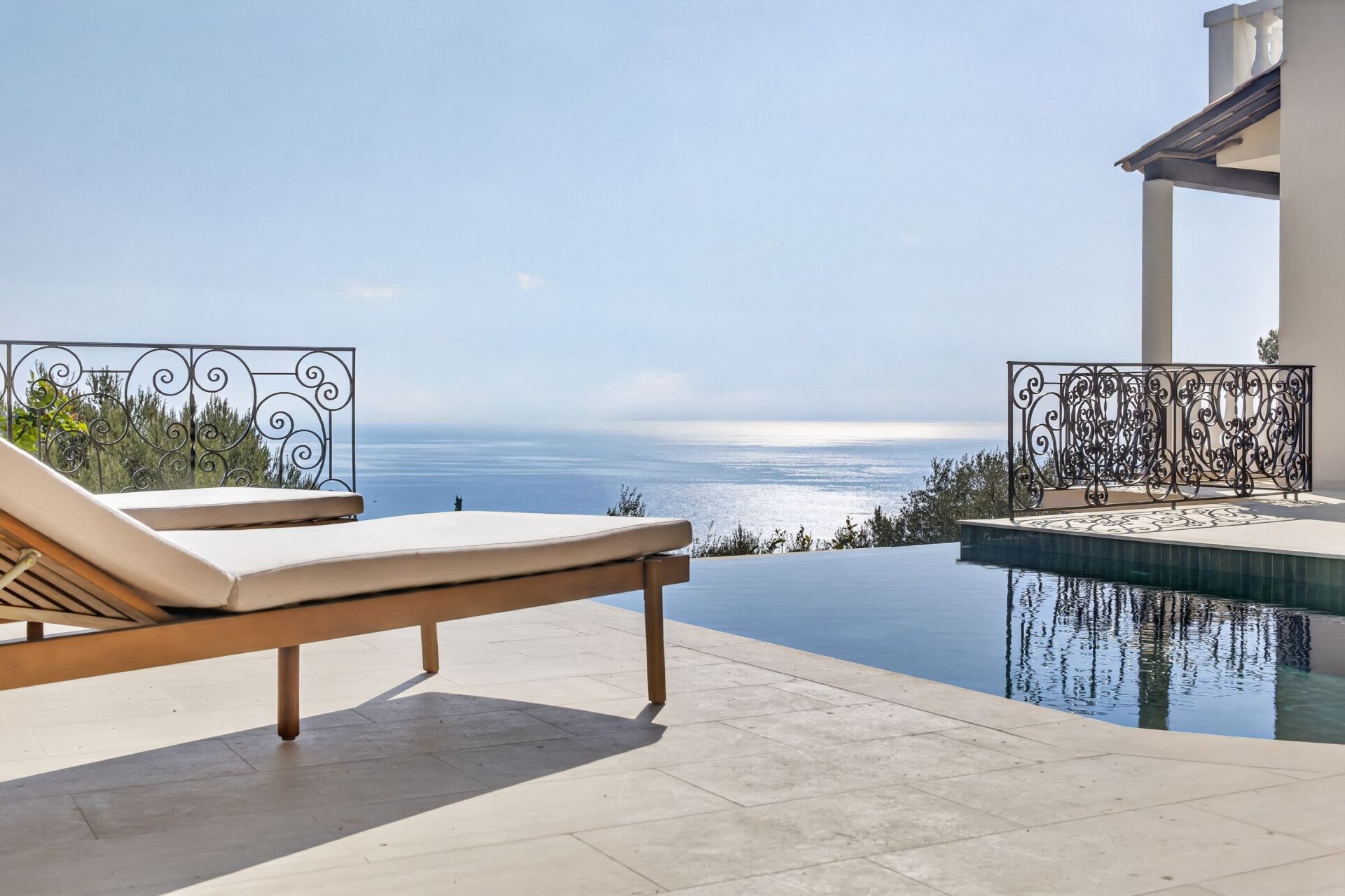 maison bourgeoise 9 Pièces en vente sur ROQUEBRUNE CAP MARTIN (06190)