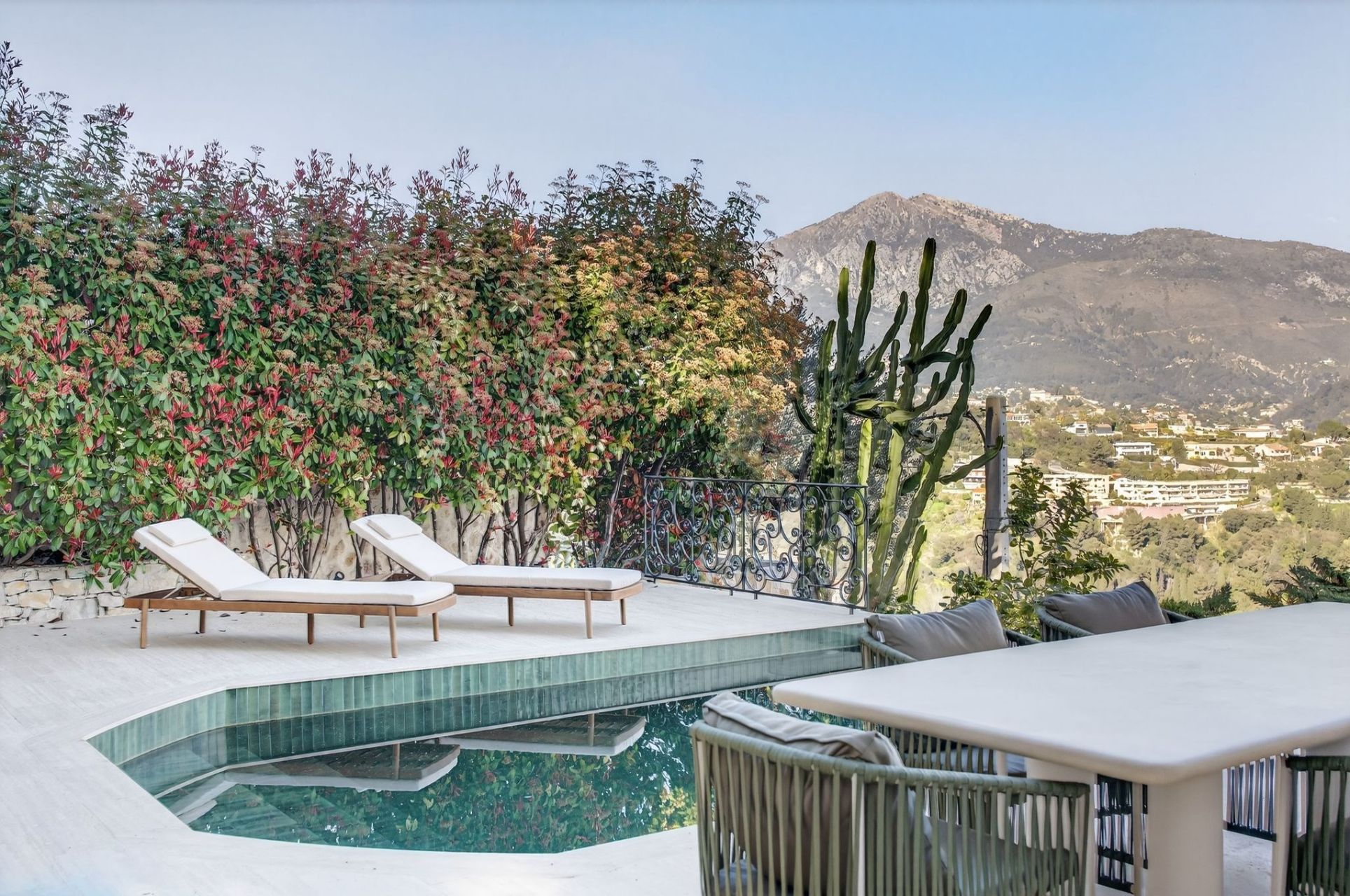 mansion 9 Rooms for sale on ROQUEBRUNE CAP MARTIN (06190)