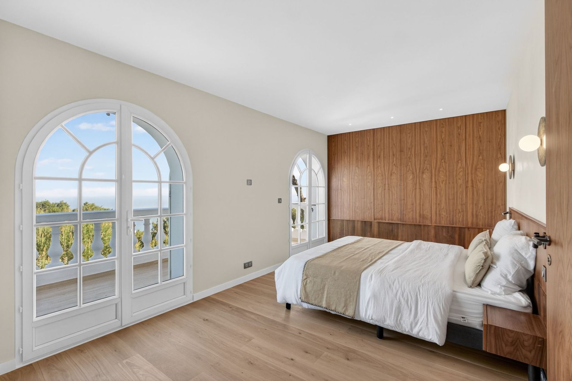 mansion 9 Rooms for sale on ROQUEBRUNE CAP MARTIN (06190)