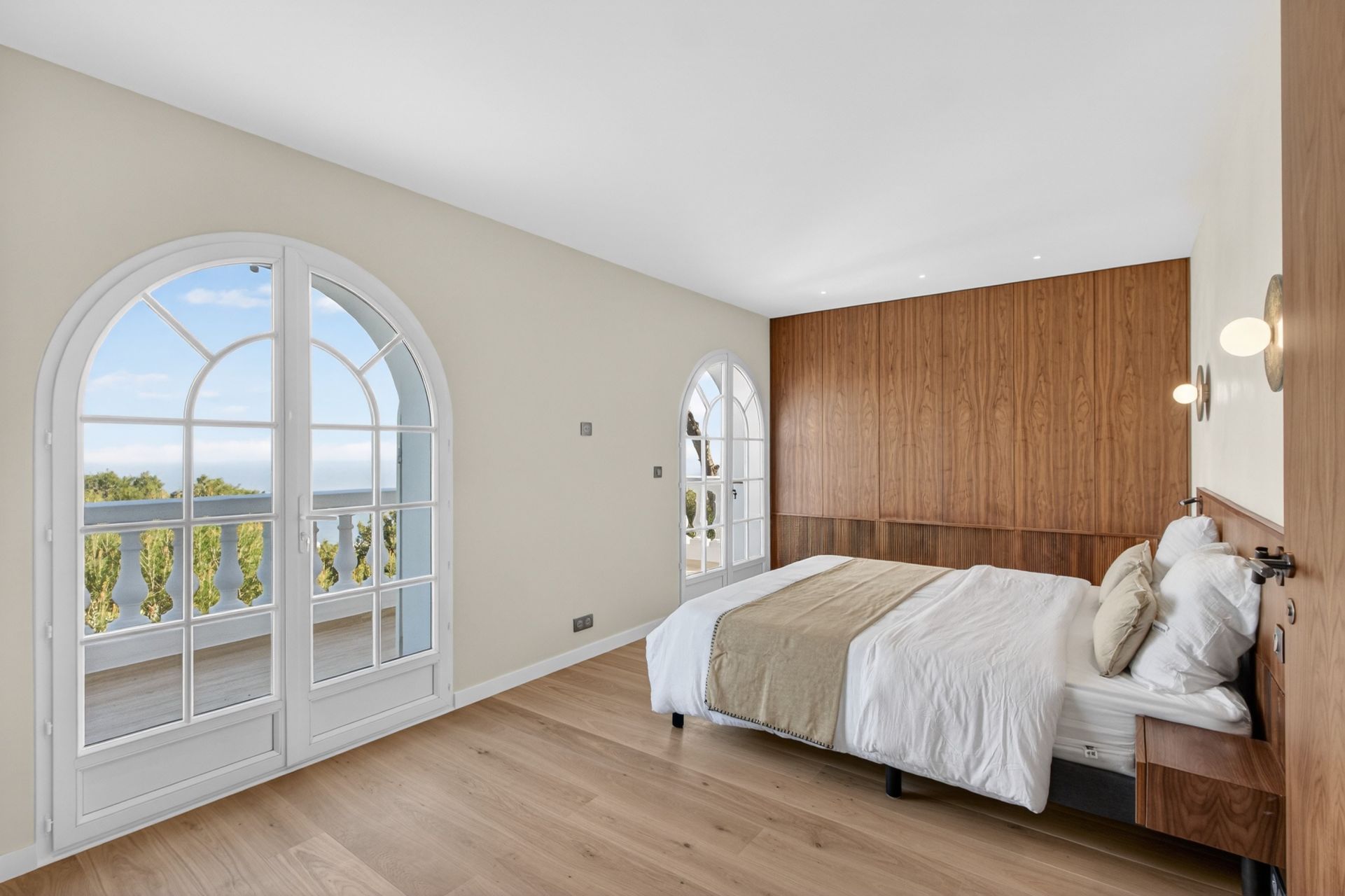 maison bourgeoise 9 Pièces en vente sur ROQUEBRUNE CAP MARTIN (06190)