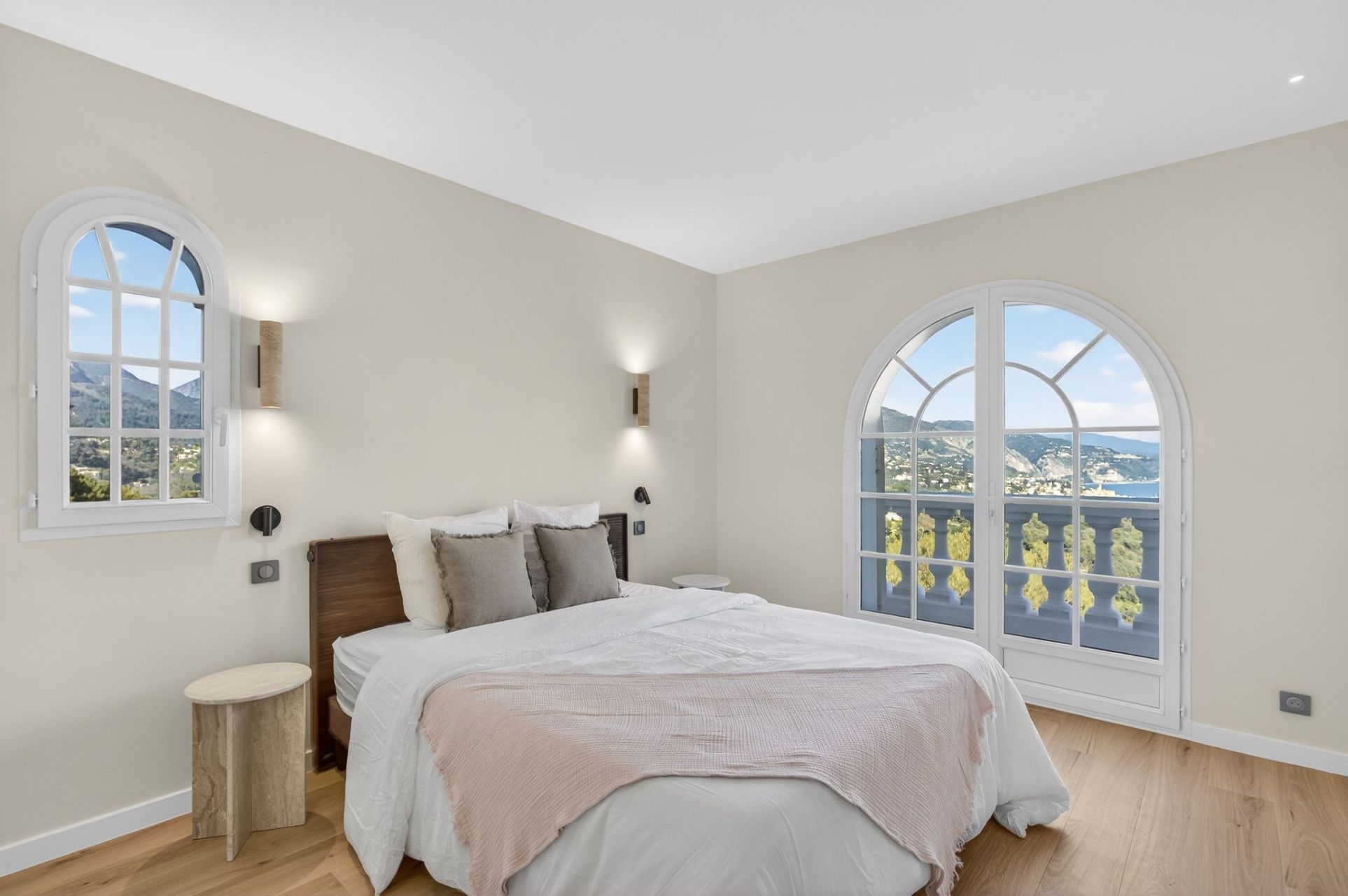 mansion 9 Rooms for sale on ROQUEBRUNE CAP MARTIN (06190)