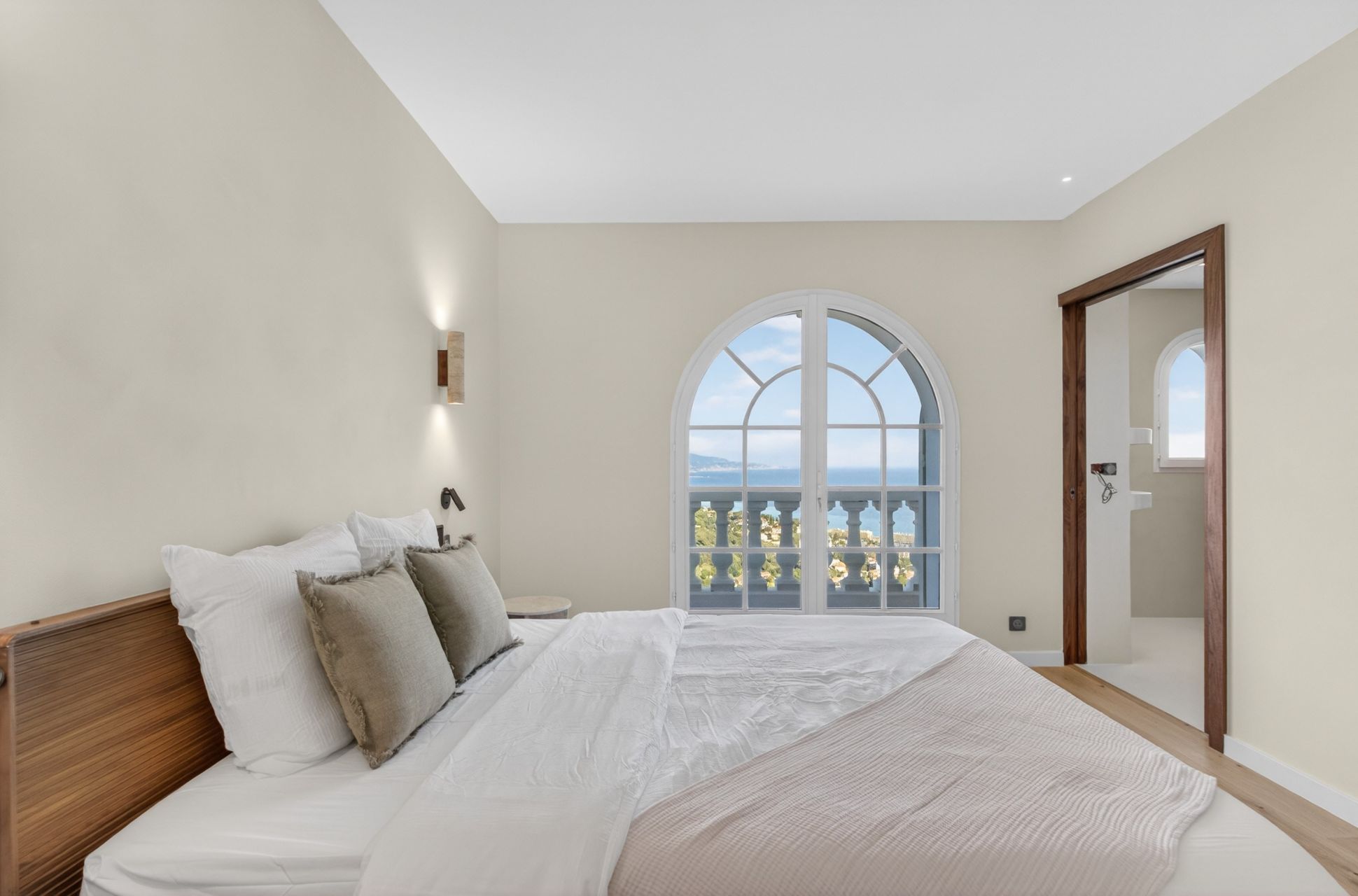 maison bourgeoise 9 Pièces en vente sur ROQUEBRUNE CAP MARTIN (06190)