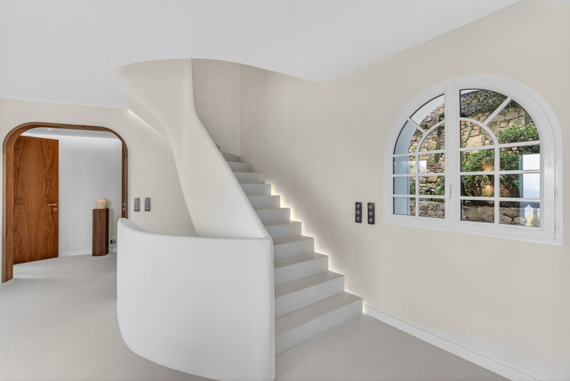 mansion 9 Rooms for sale on ROQUEBRUNE CAP MARTIN (06190)