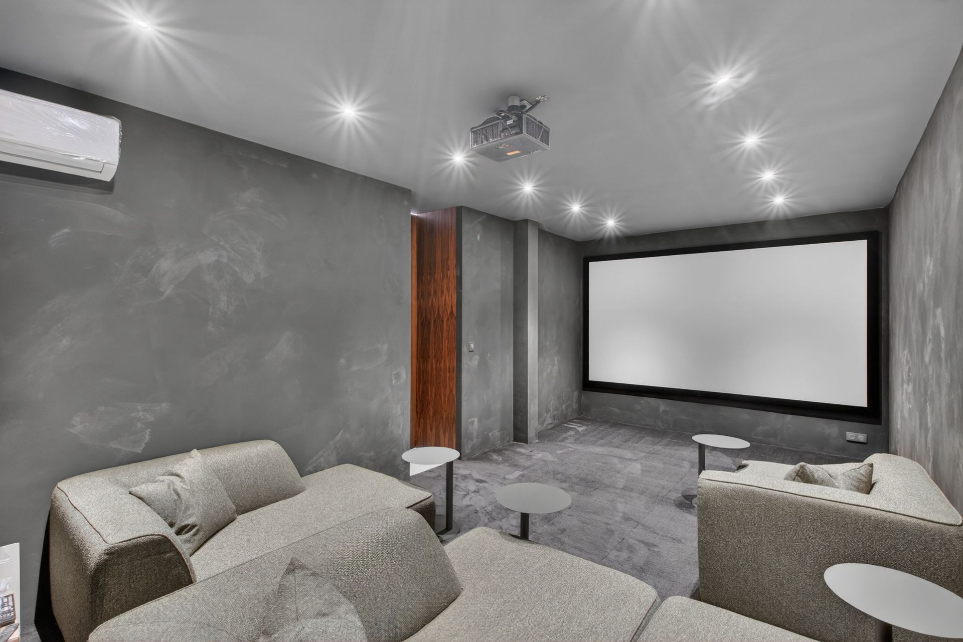 maison bourgeoise 9 Pièces en vente sur ROQUEBRUNE CAP MARTIN (06190)