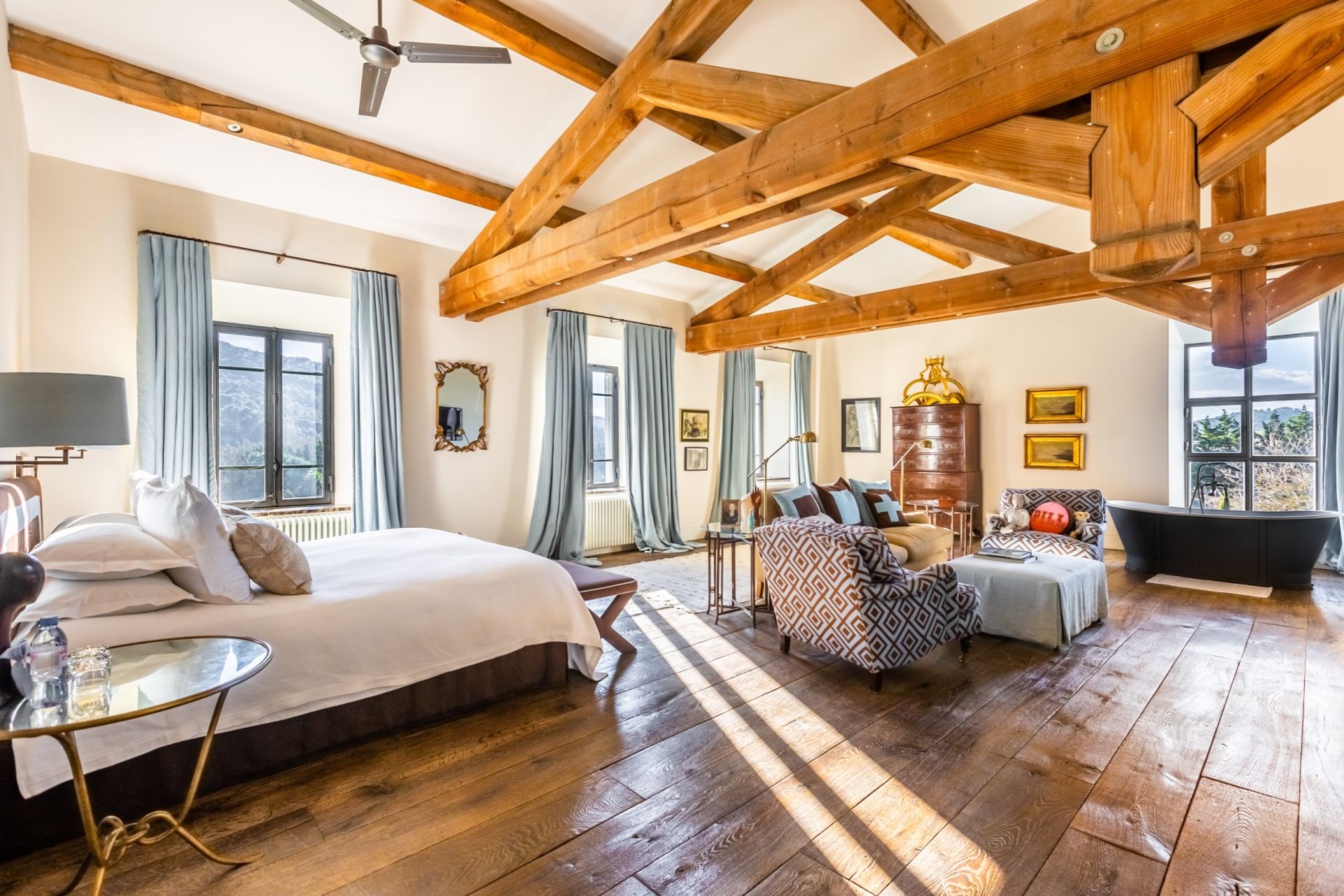 maison de luxe 20 Pièces en vente sur LAGRASSE (11220)