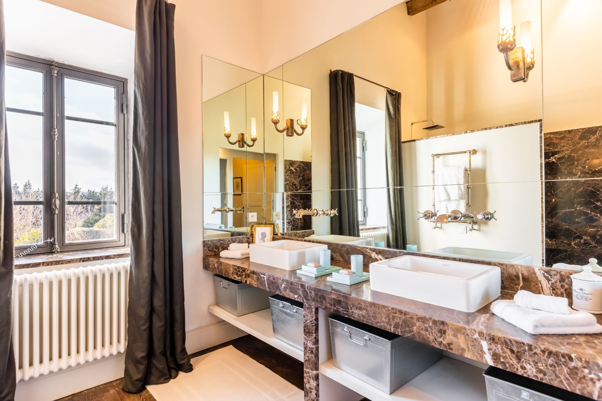 maison de luxe 20 Pièces en vente sur LAGRASSE (11220)