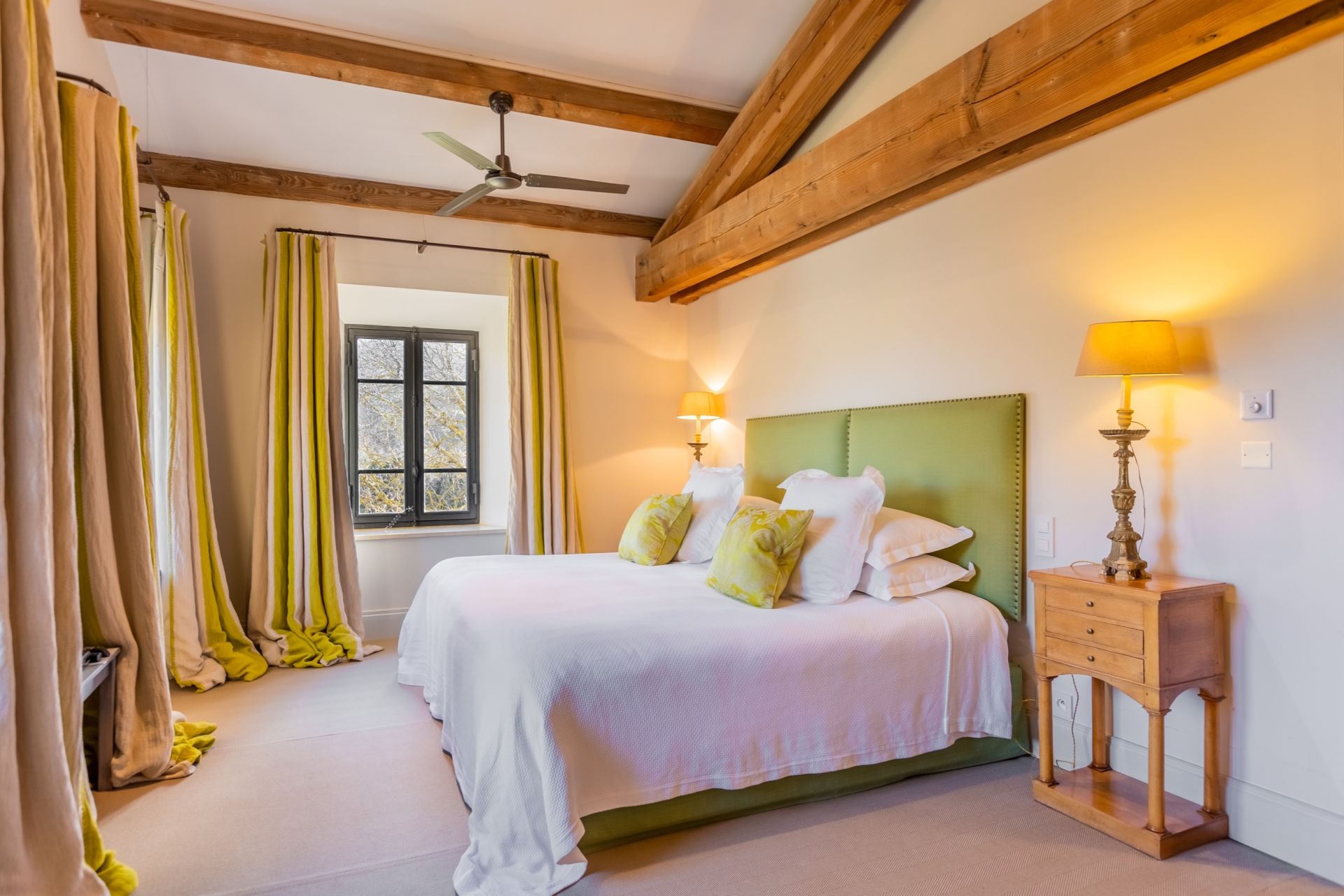 maison de luxe 20 Pièces en vente sur LAGRASSE (11220)