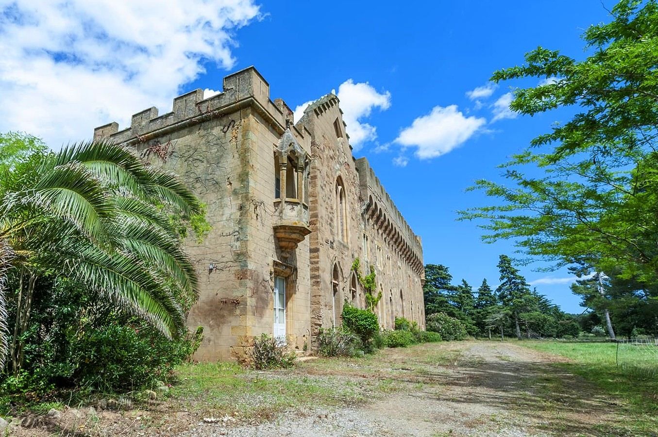 château 40 Pièces en vente sur BIZANET (11200)