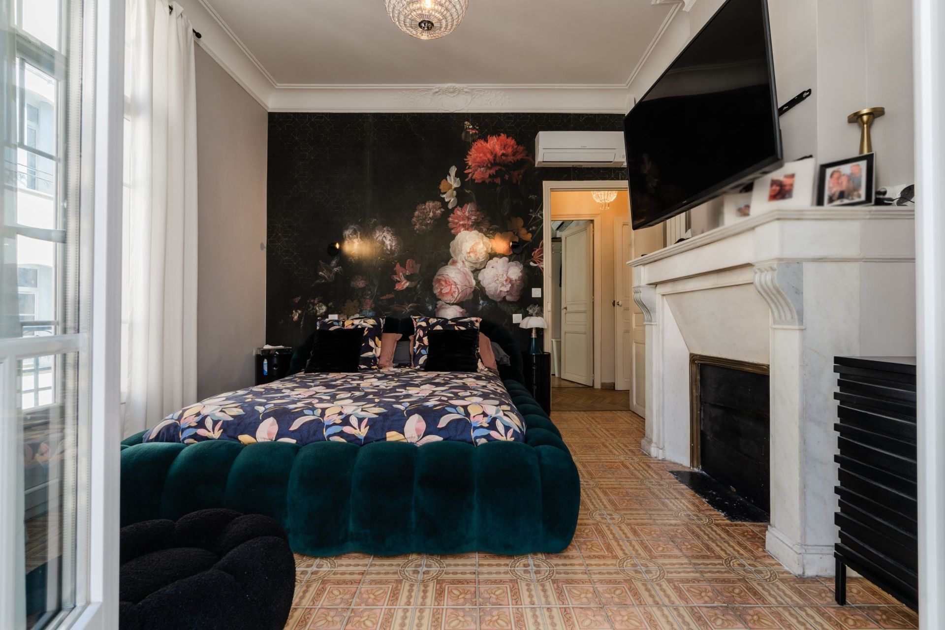 luxury house 6 Rooms for sale on PERPIGNAN (66000)