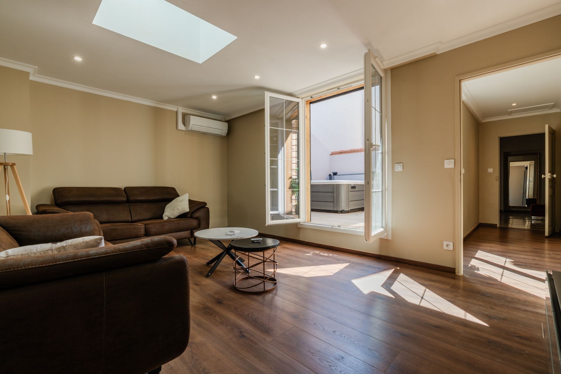 luxury house 6 Rooms for sale on PERPIGNAN (66000)