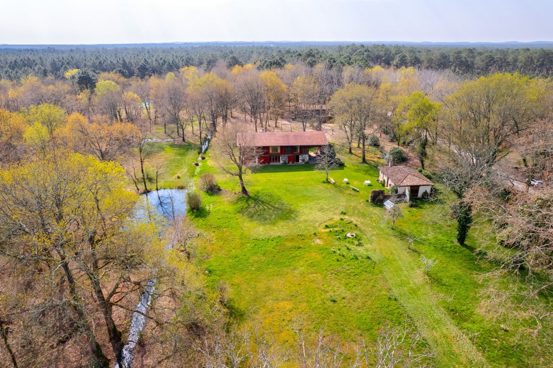 maison de luxe 7 Pièces en vente sur ARES (33740)