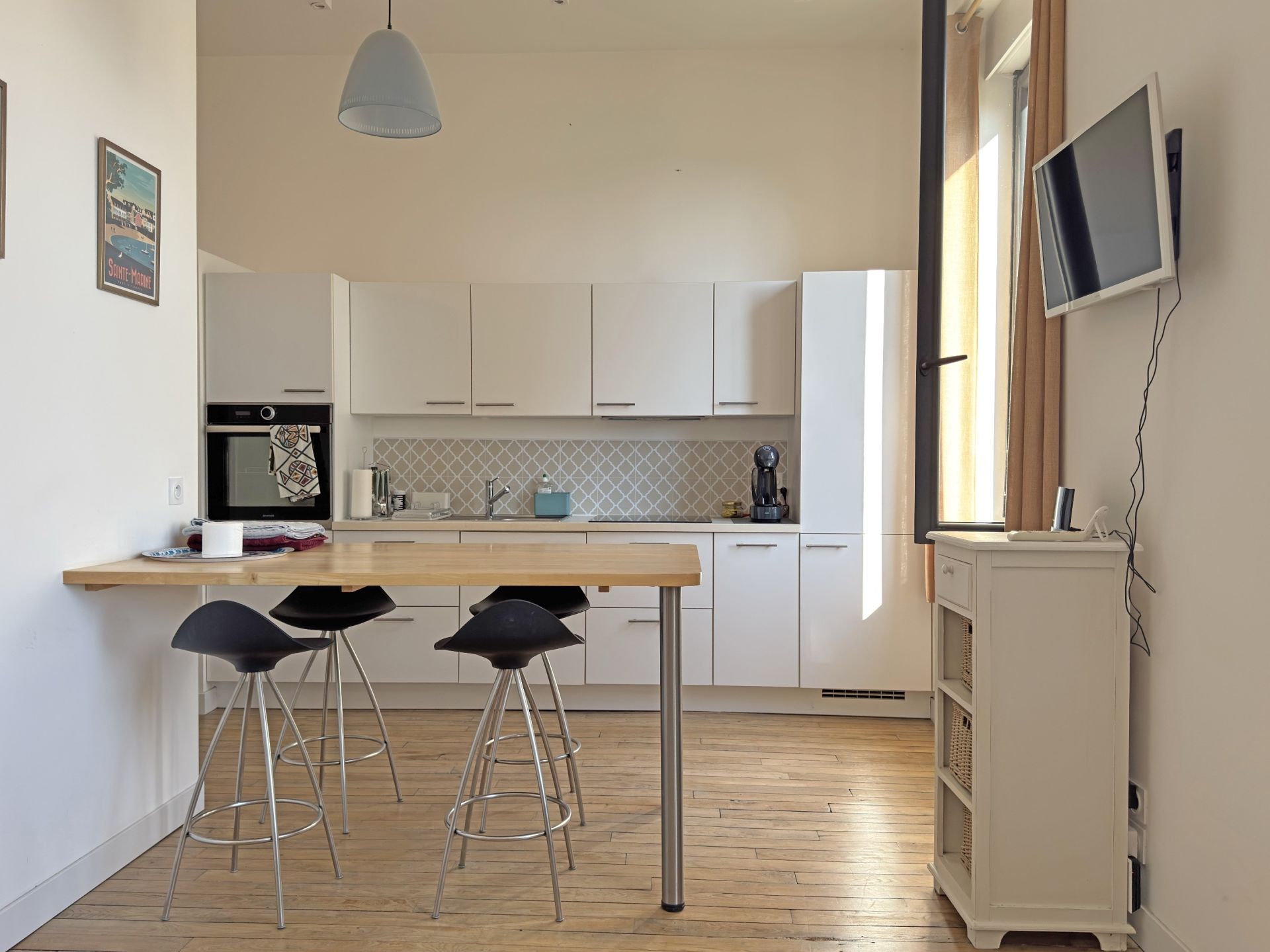 luxury house 8 Rooms for sale on QUIMPER (29000)