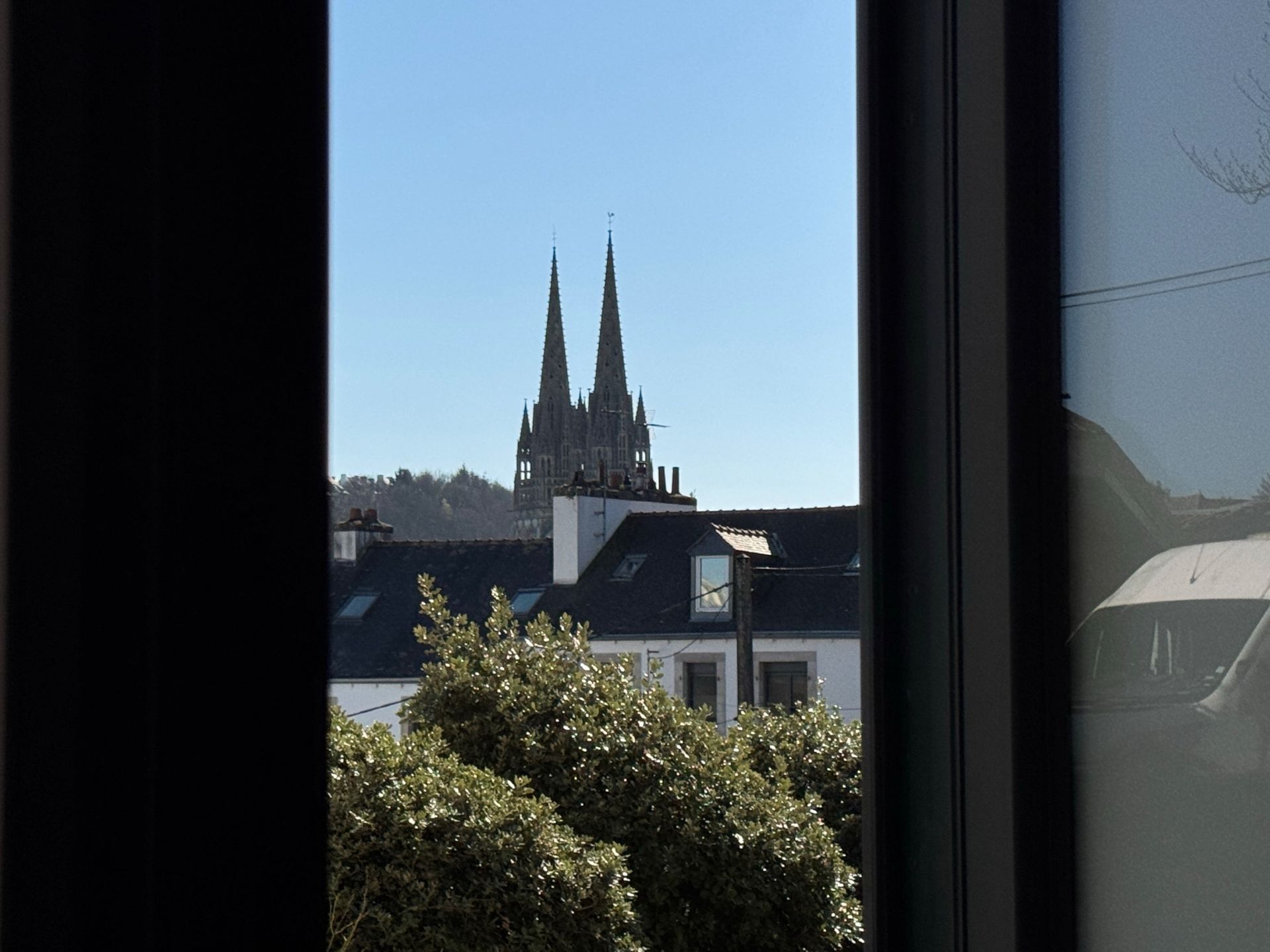 luxury house 8 Rooms for sale on QUIMPER (29000)