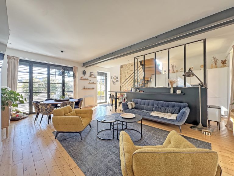 luxury house 8 Rooms for sale on QUIMPER (29000)