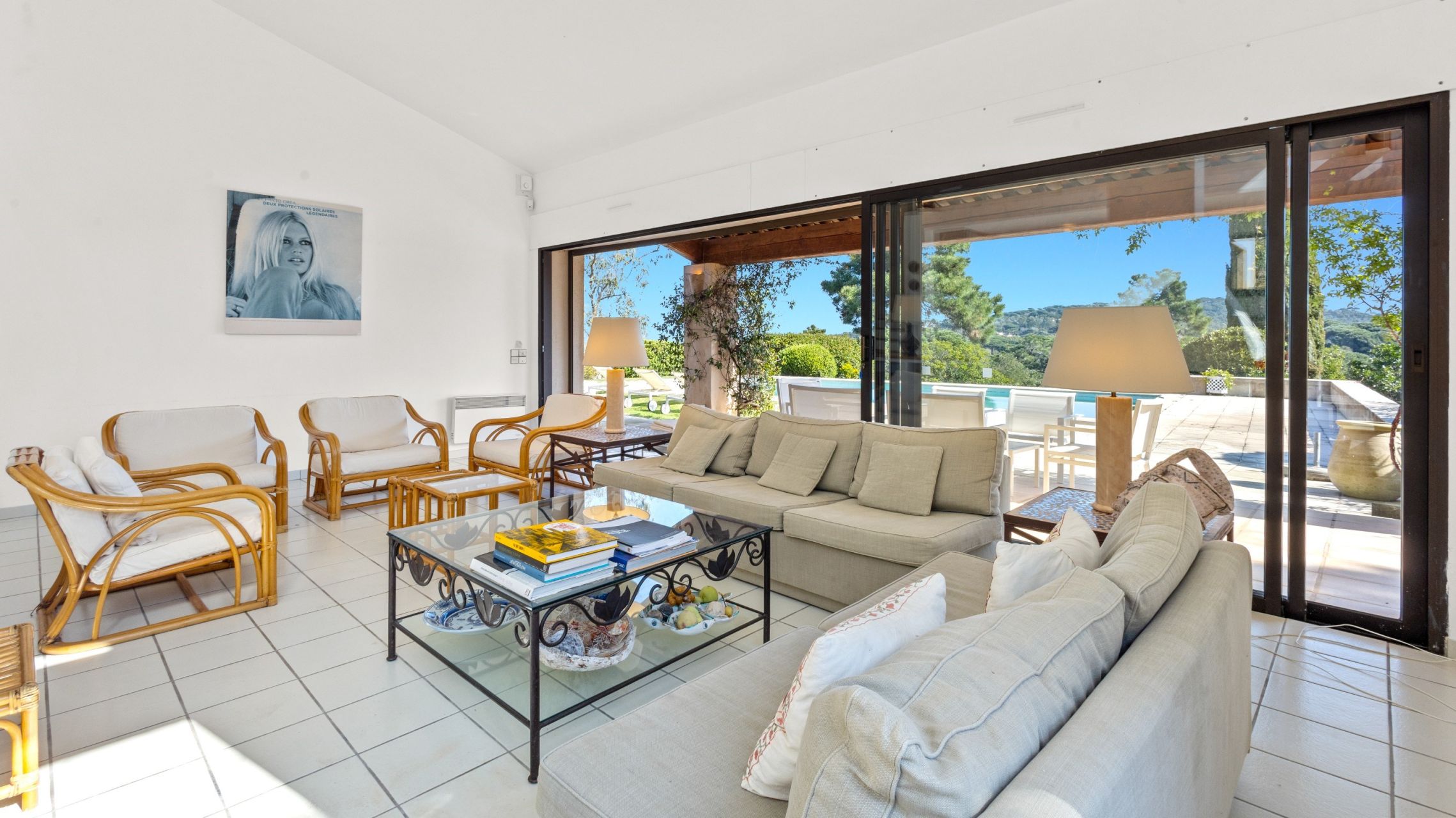 luxury villa 6 Rooms for sale on RAMATUELLE (83350)