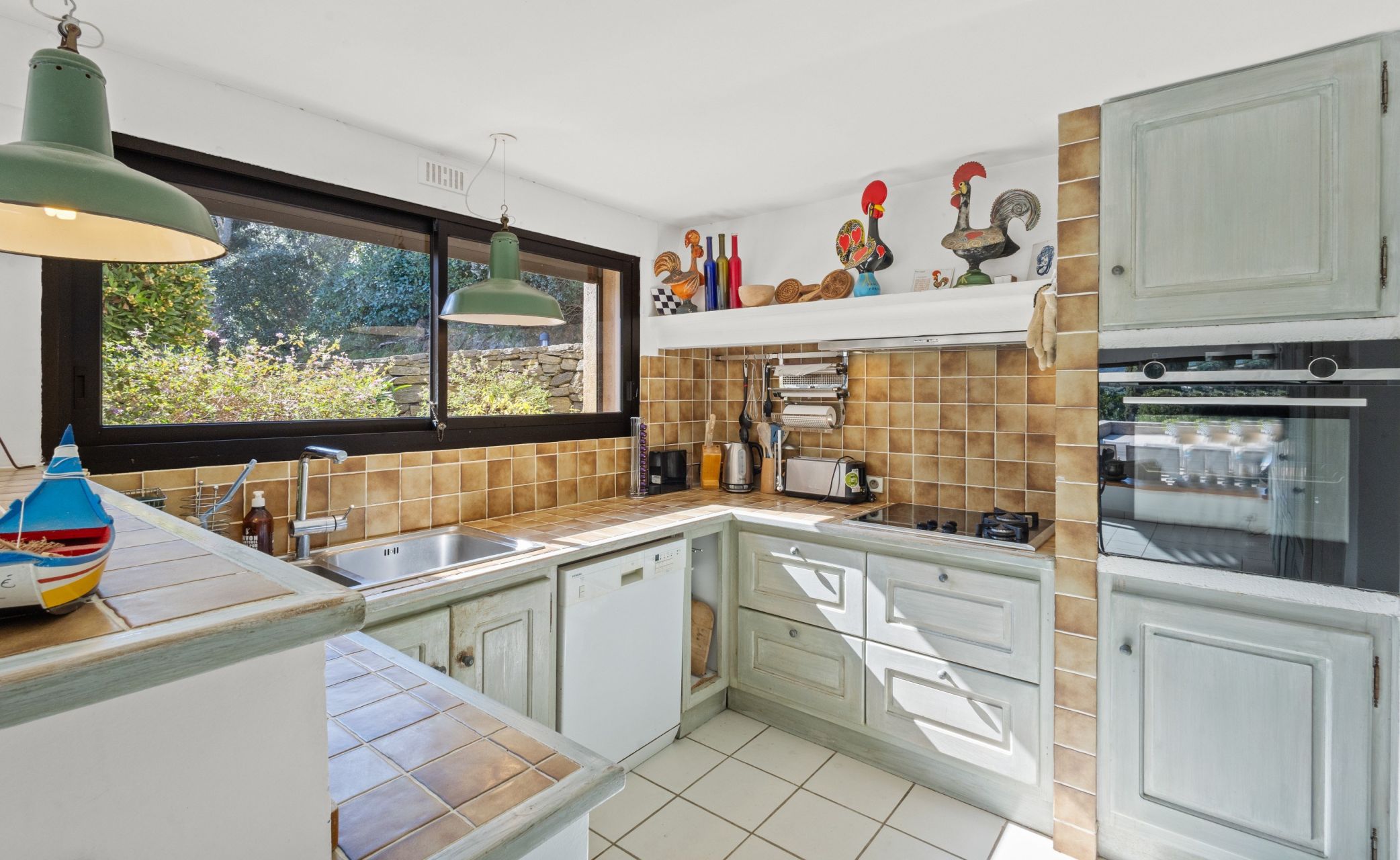 luxury villa 6 Rooms for sale on RAMATUELLE (83350)