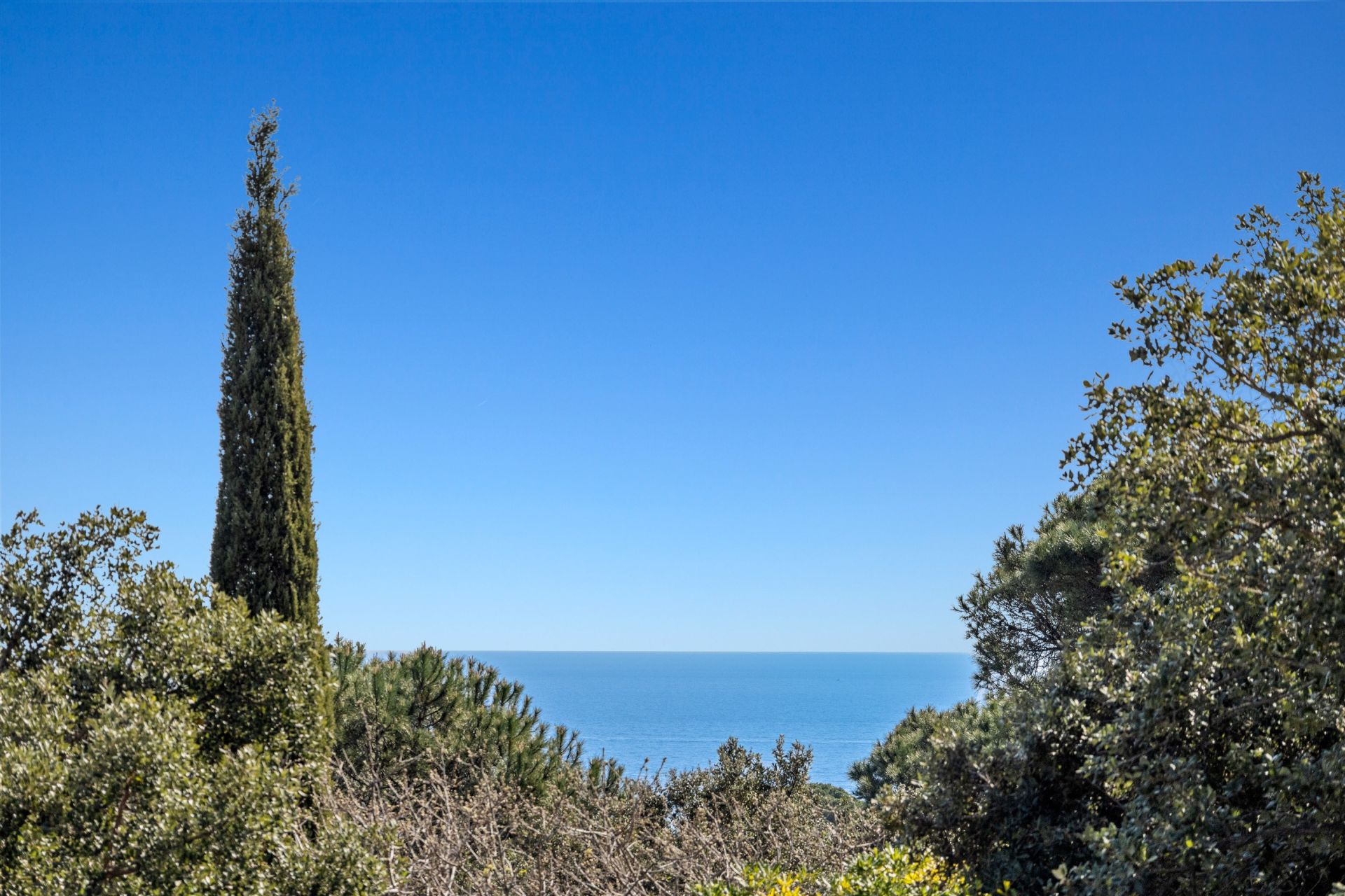 luxury villa 6 Rooms for sale on RAMATUELLE (83350)