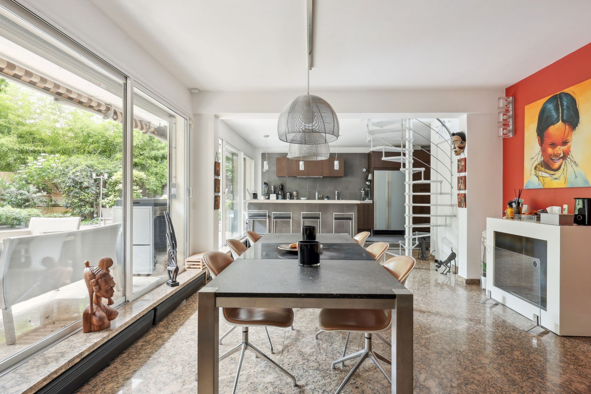 luxury apartment 8 Rooms for sale on NEUILLY SUR SEINE (92200)