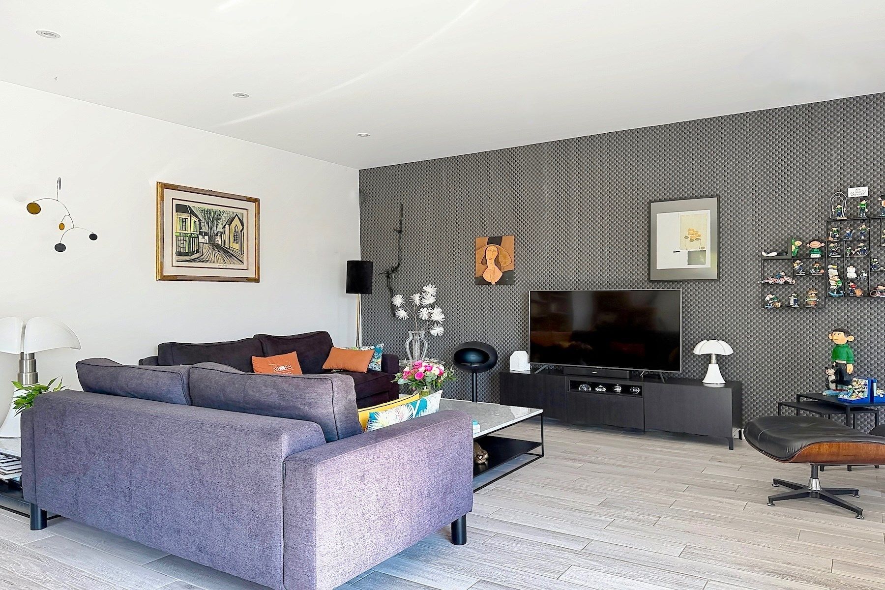 luxury villa 5 Rooms for sale on NIMES (30900)