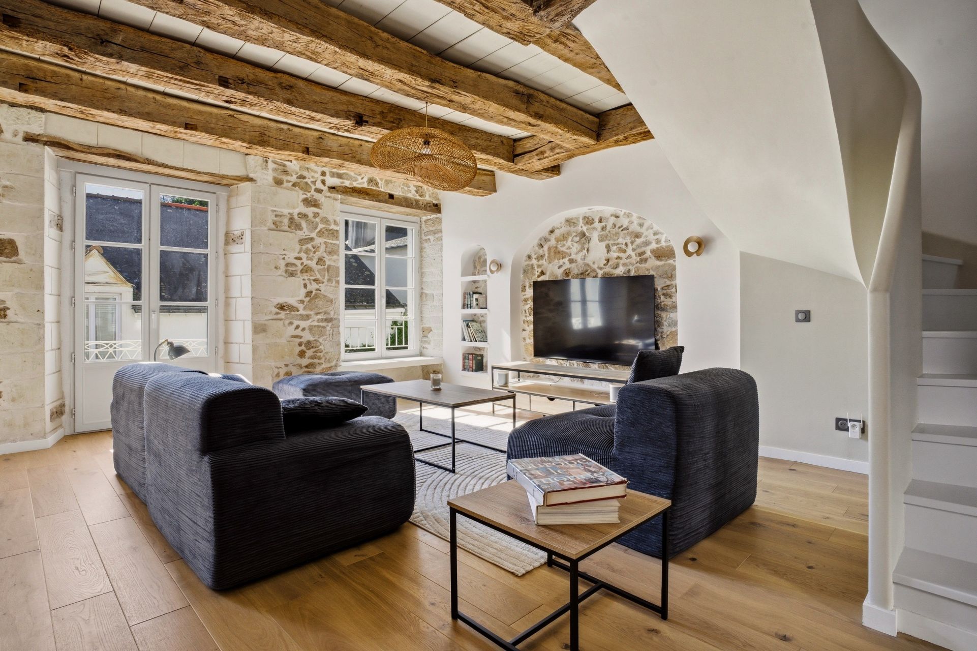 luxury house 5 Rooms for sale on AURAY (56400)