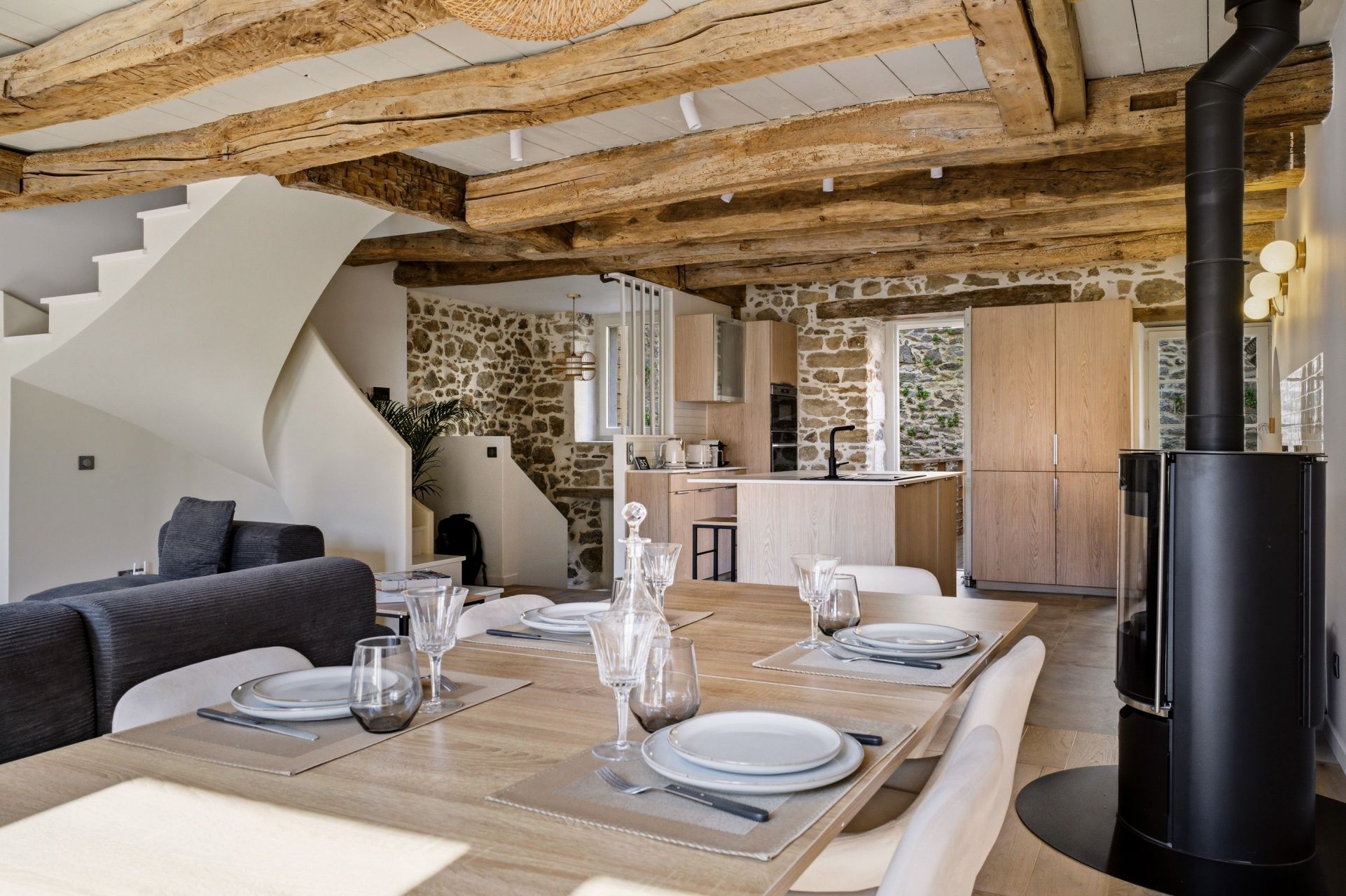 luxury house 5 Rooms for sale on AURAY (56400)