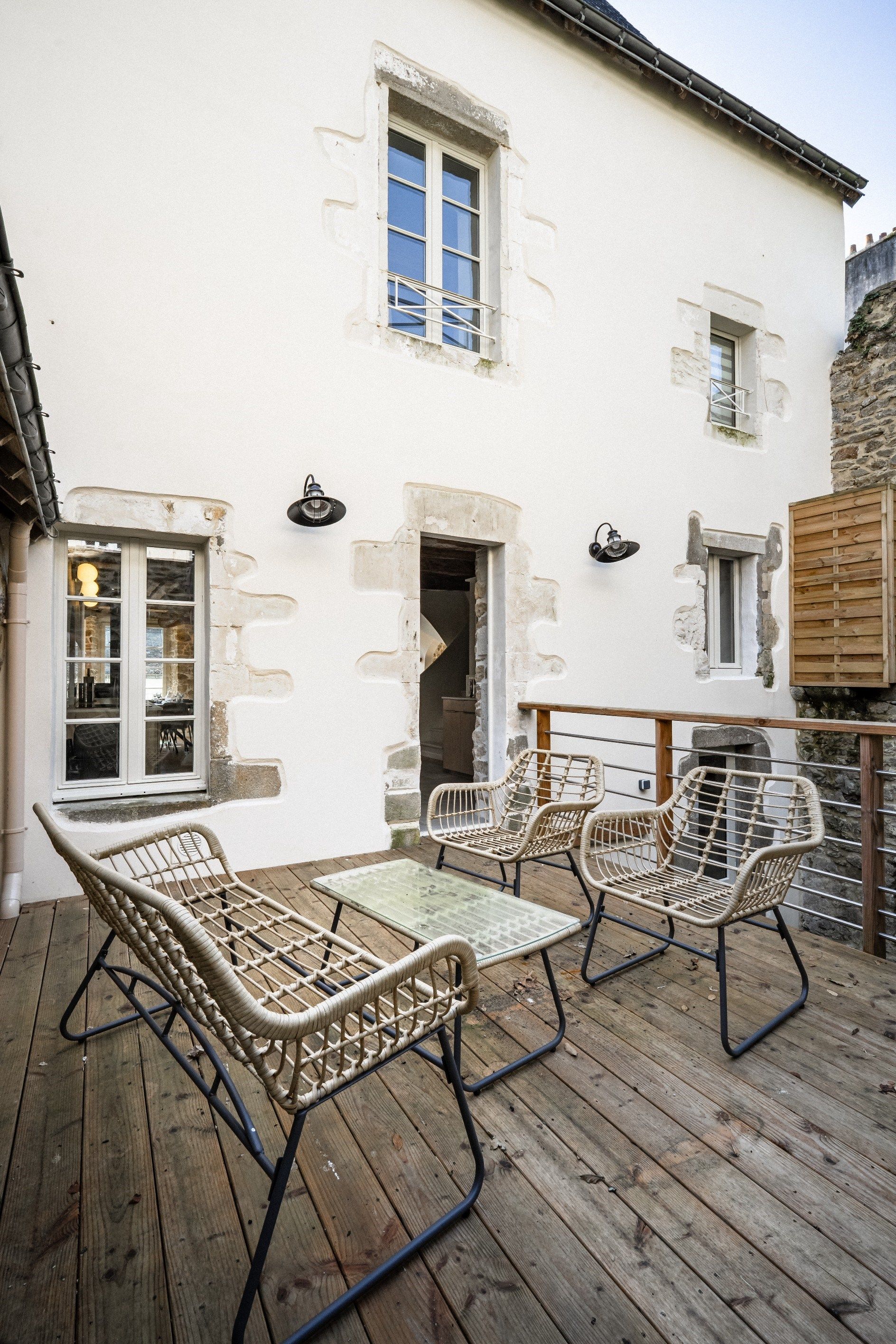 luxury house 5 Rooms for sale on AURAY (56400)