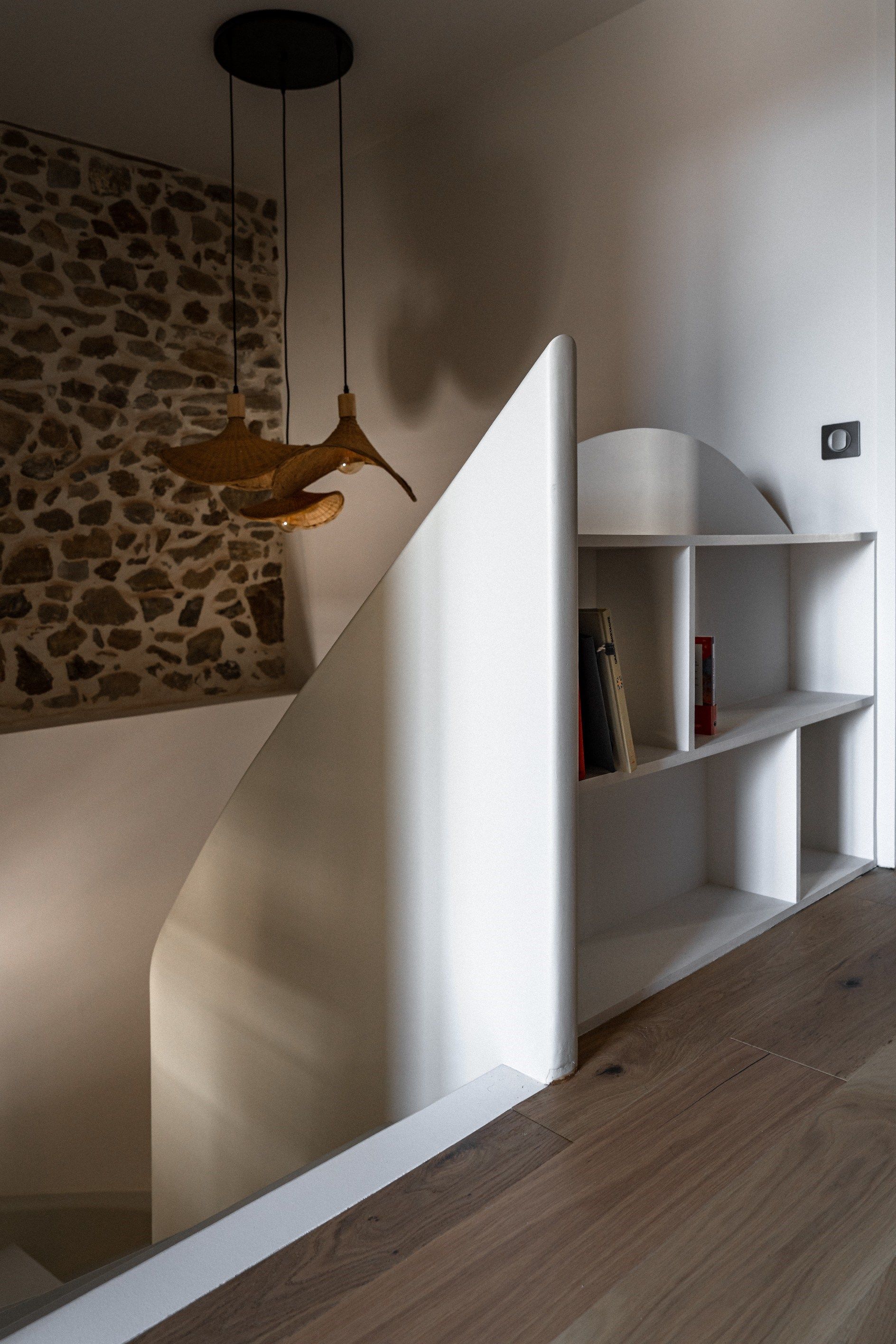 luxury house 5 Rooms for sale on AURAY (56400)