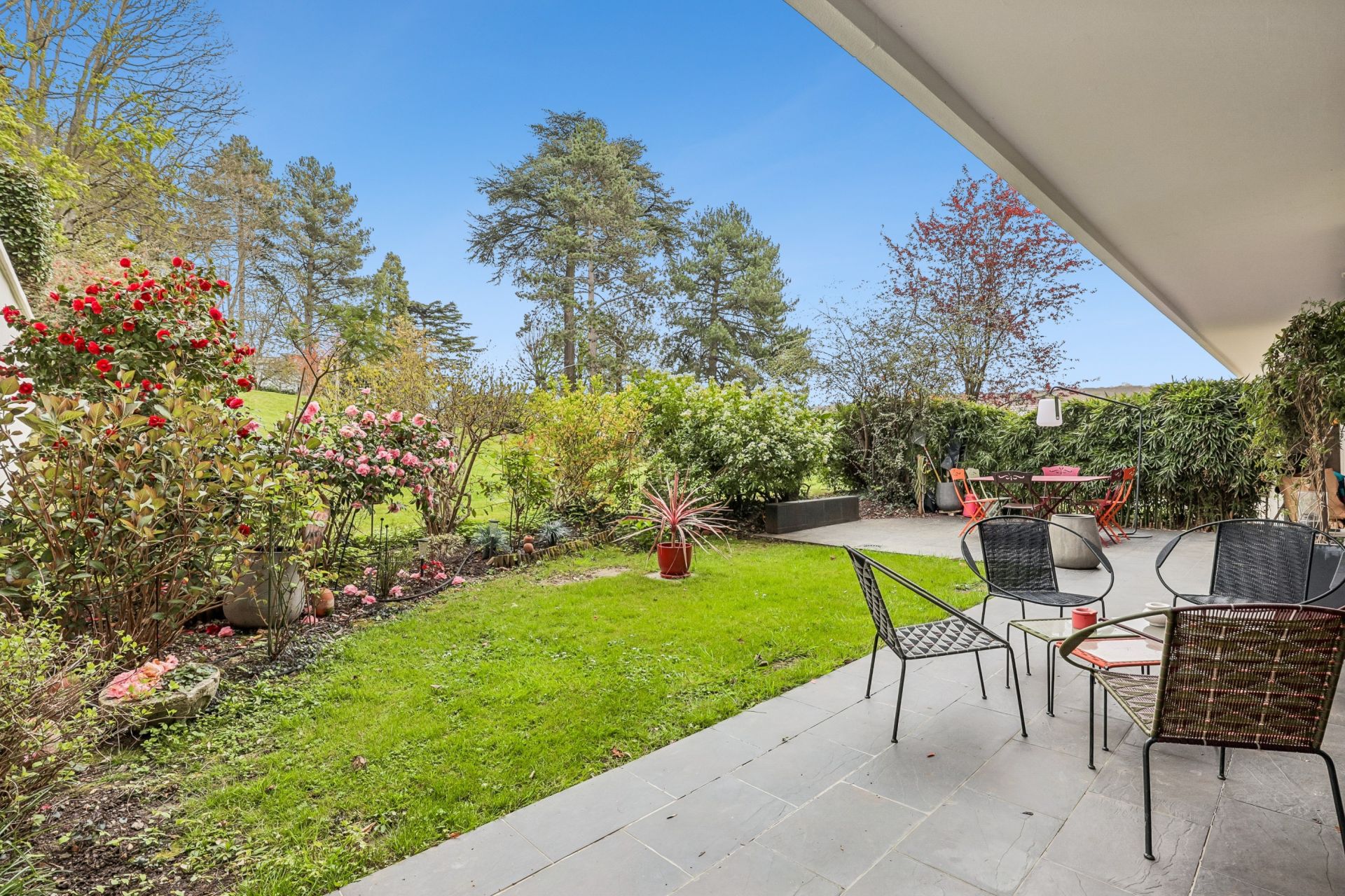 luxury apartment 5 Rooms for sale on SEVRES (92310)