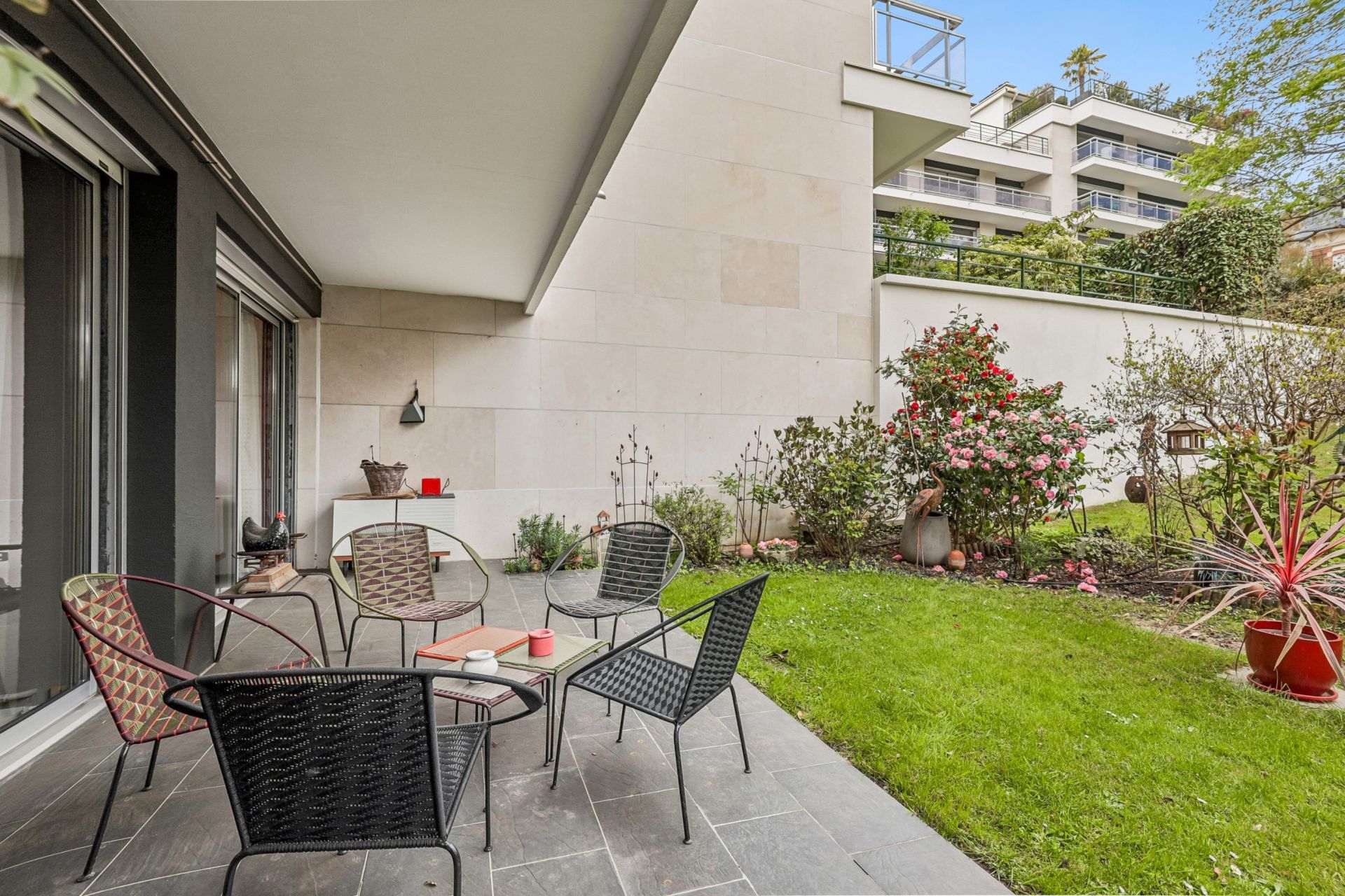 luxury apartment 5 Rooms for sale on SEVRES (92310)