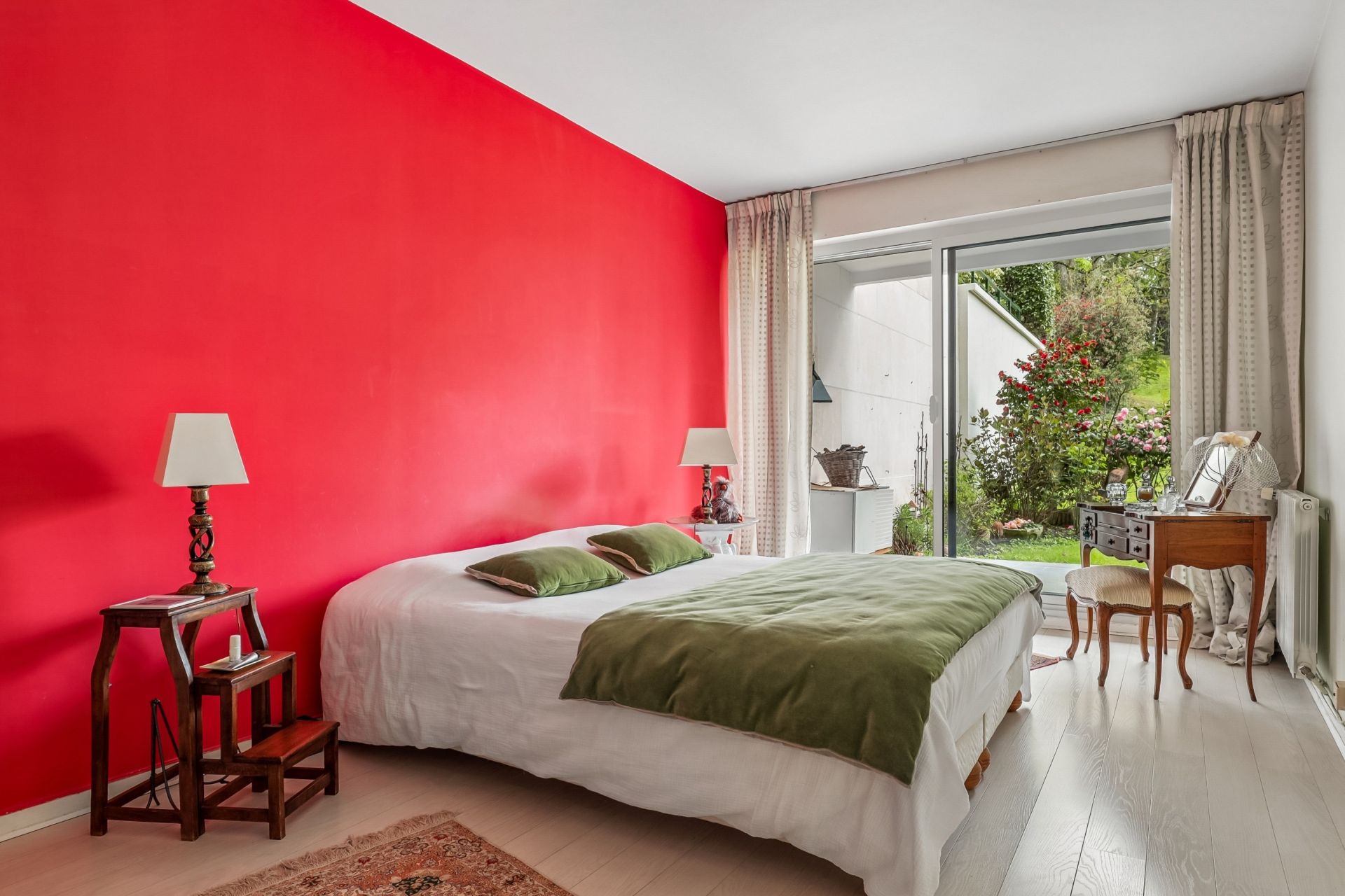 luxury apartment 5 Rooms for sale on SEVRES (92310)