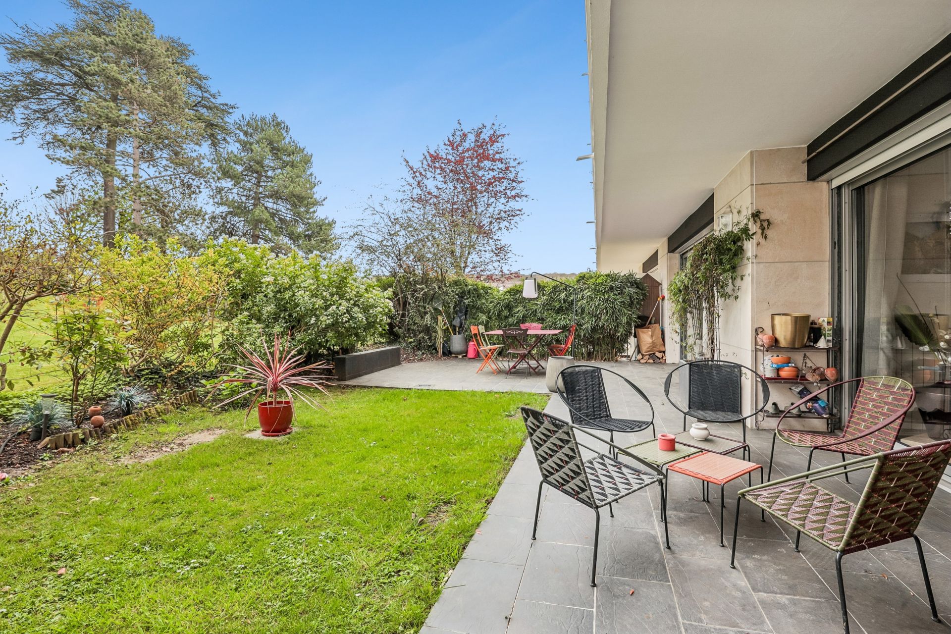 luxury apartment 5 Rooms for sale on SEVRES (92310)