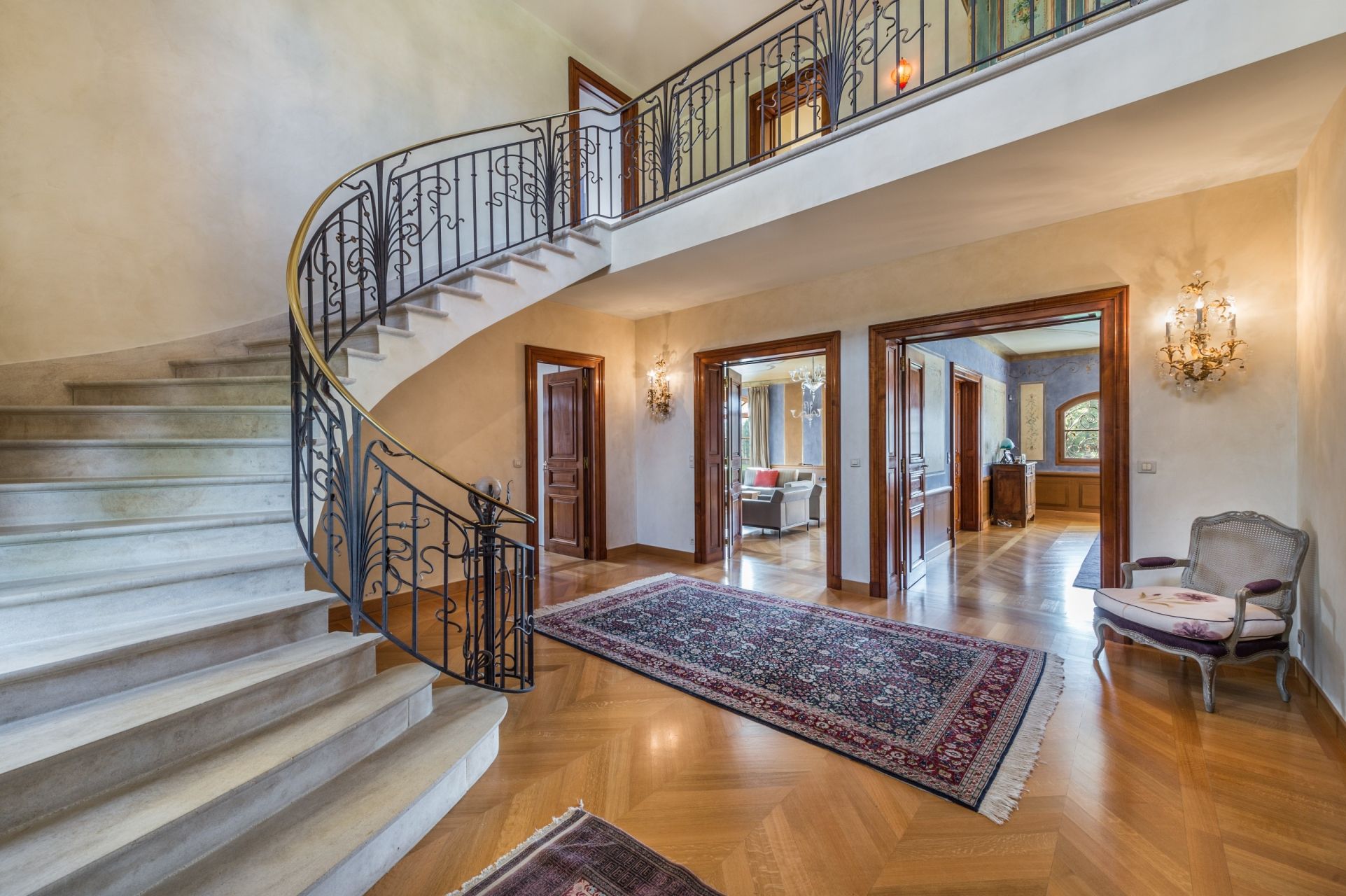 maison de luxe 12 Pièces en vente sur ECHENEVEX (01170)