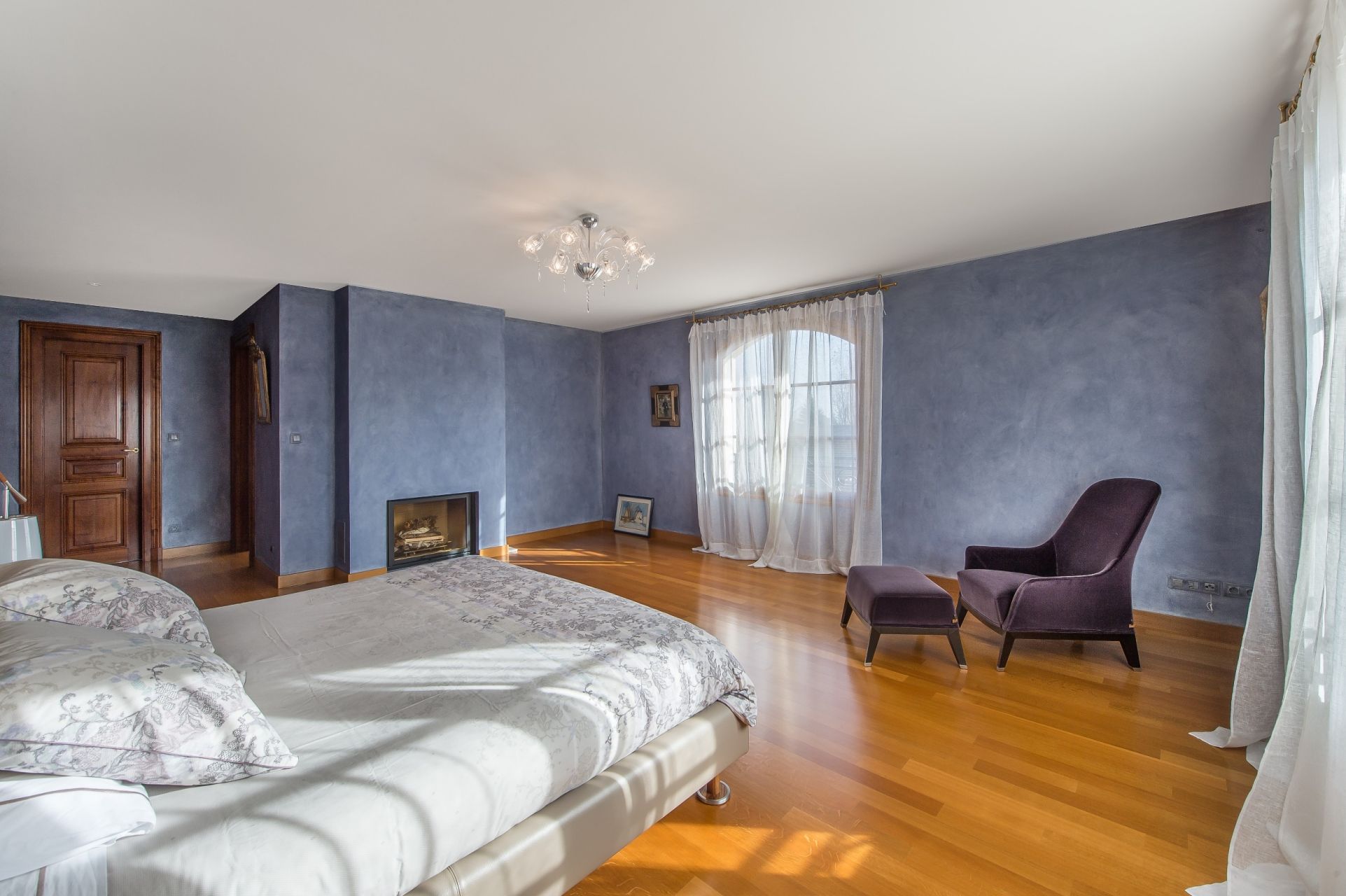 maison de luxe 12 Pièces en vente sur ECHENEVEX (01170)