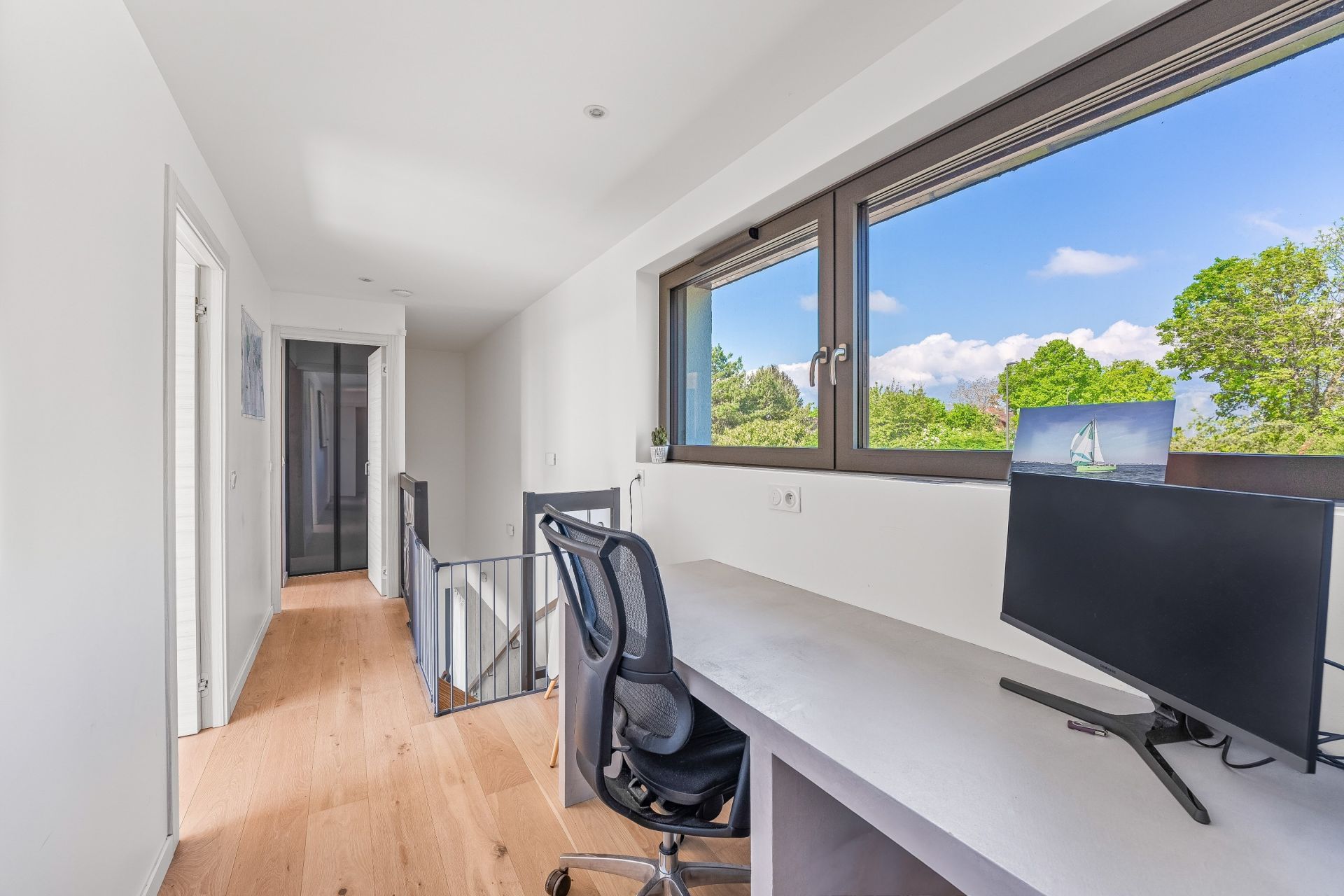 luxury house 6 Rooms for sale on PREVESSIN MOENS (01280)