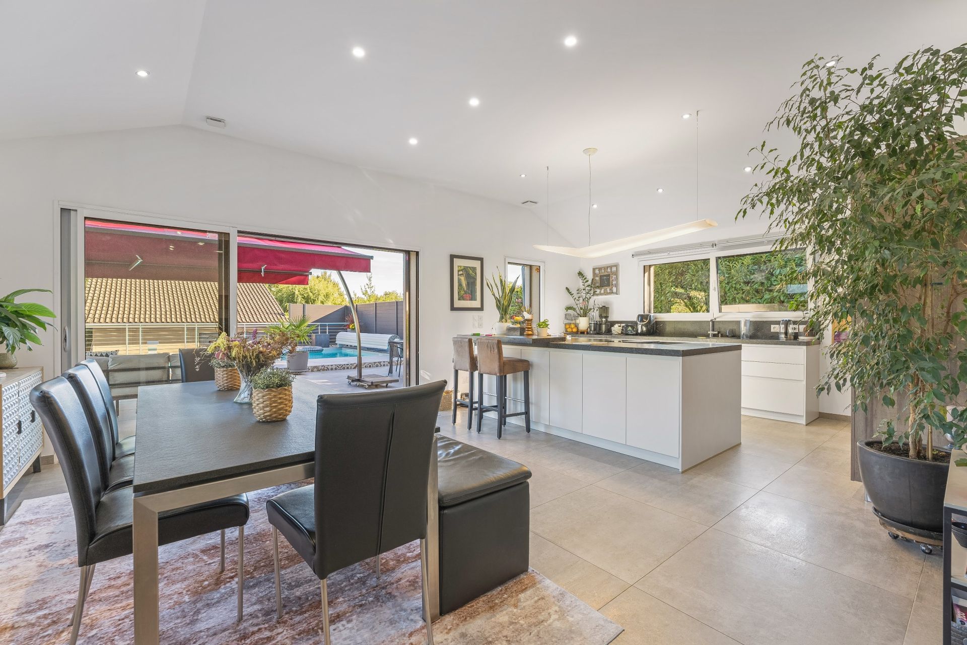 maison de luxe 7 Pièces en vente sur DIVONNE LES BAINS (01220)