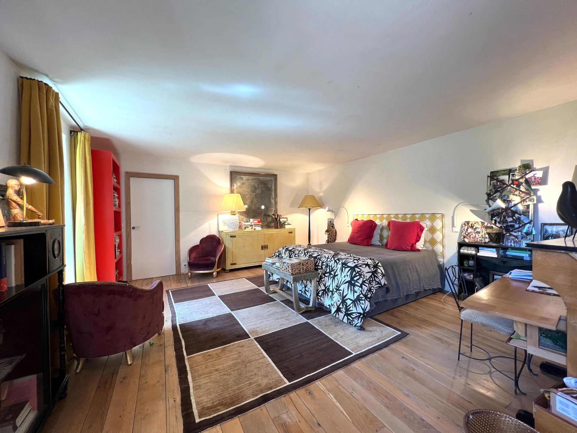maison de luxe 12 Pièces en vente sur VAUGINES (84160)